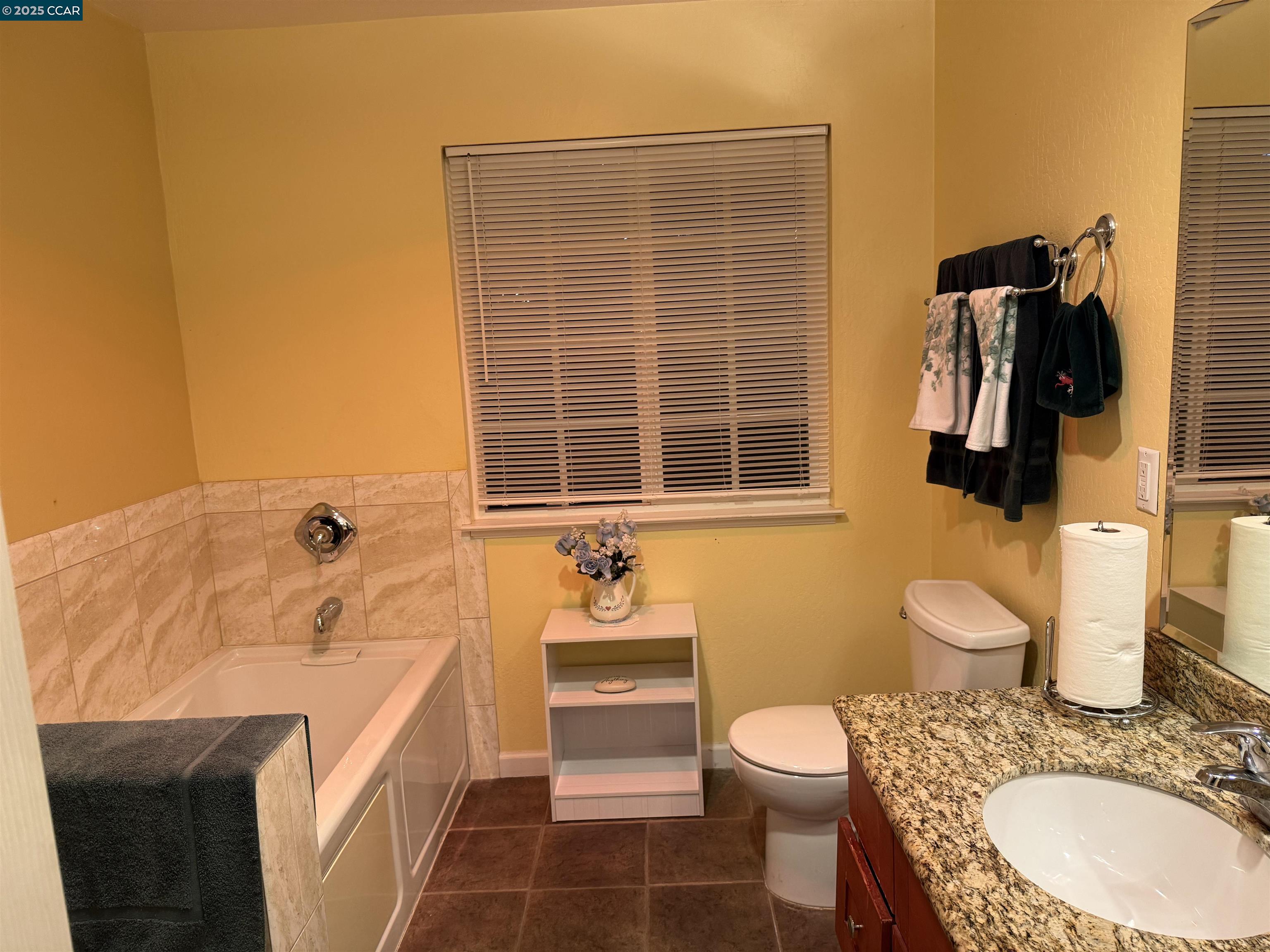 Detail Gallery Image 11 of 21 For 5459-B Louisiana Dr, Concord,  CA 94521 - 1 Beds | 1 Baths
