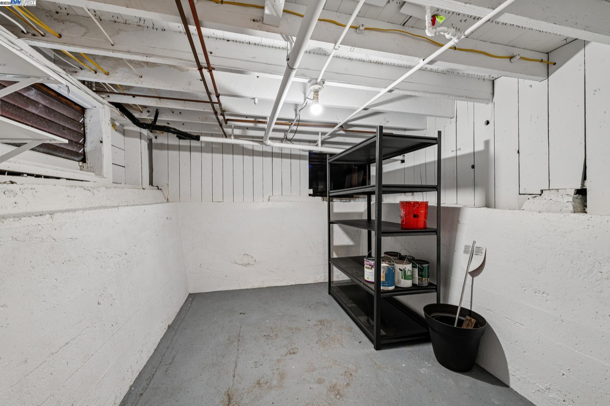 Detail Gallery Image 56 of 58 For 2138 Byron, Berkeley,  CA 94702 - 3 Beds | 1 Baths