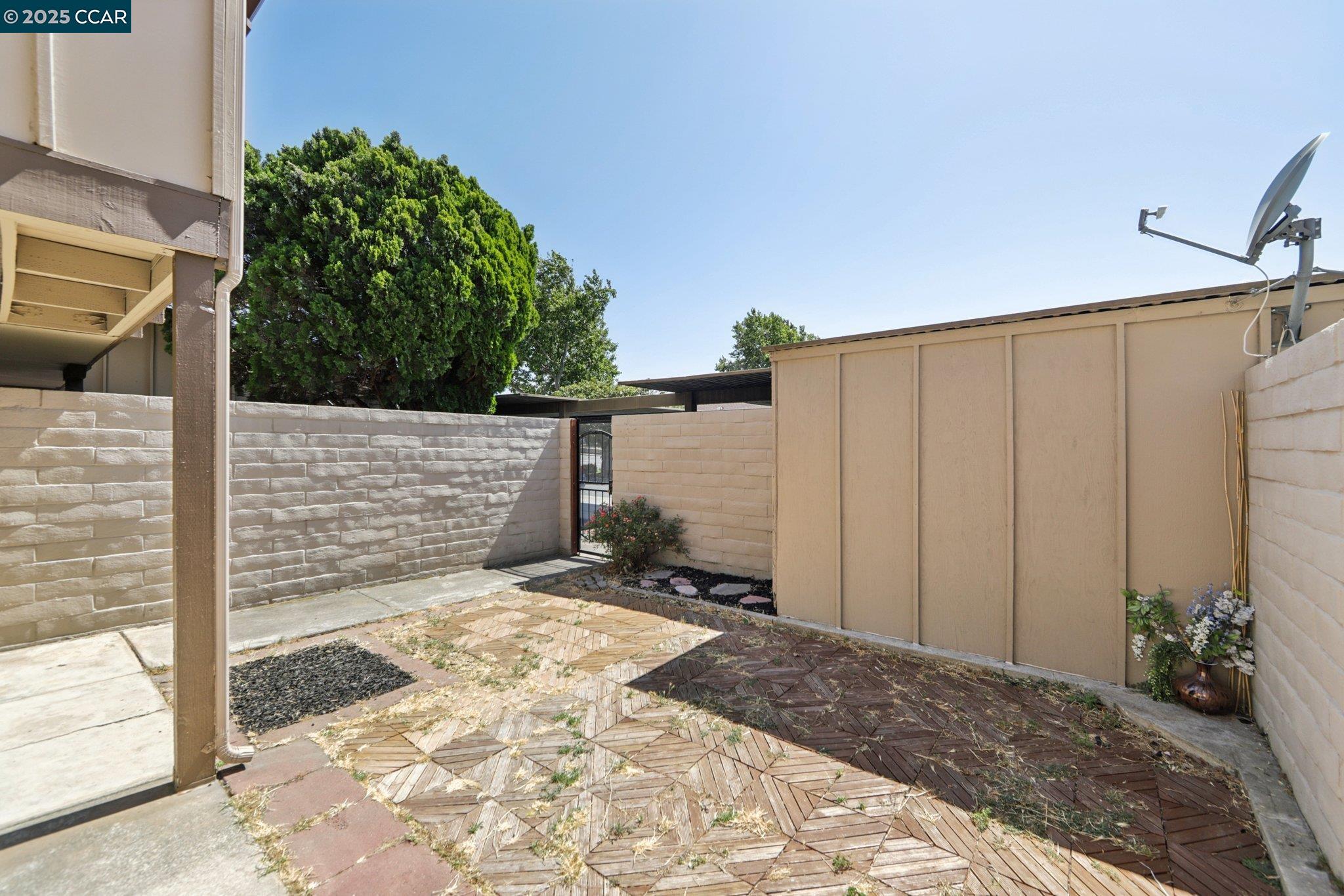 Photo #2: 41104023 Listing 