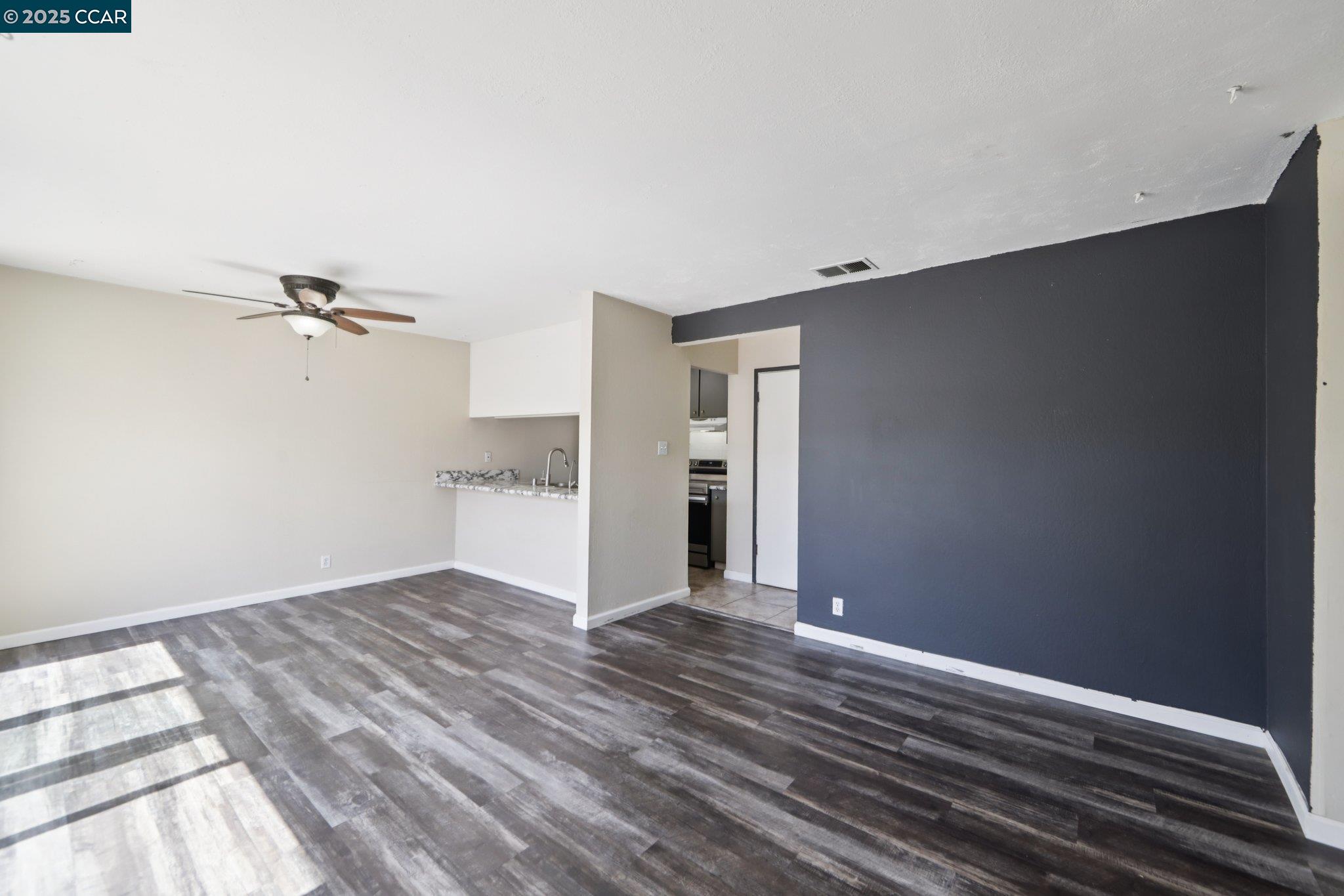 Photo #7: 41104023 Listing: Photo #7
