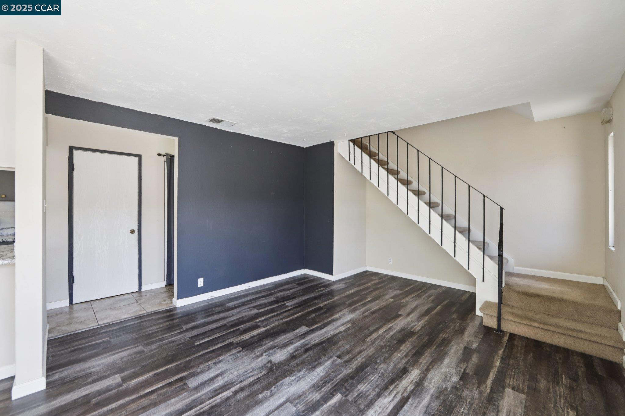 Photo #9: 41104023 Listing: Photo #9