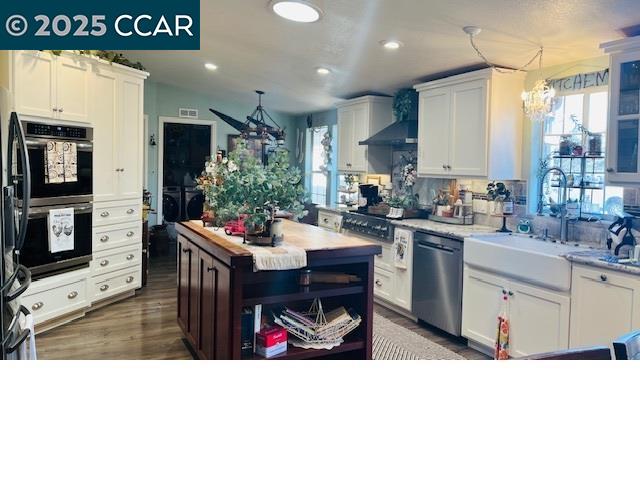 Detail Gallery Image 14 of 21 For 5098 Cantle Road, Copperopolis,  CA 95228 - 3 Beds | 2 Baths