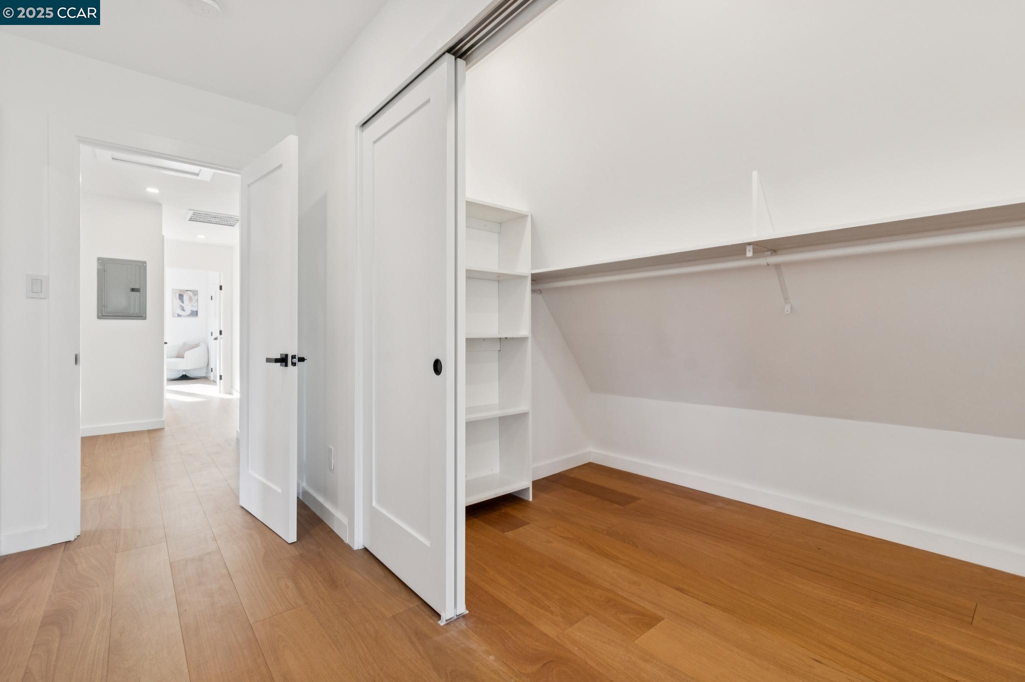 Detail Gallery Image 36 of 53 For 4250 Terrace St, Oakland,  CA 94611 - 4 Beds | 3 Baths