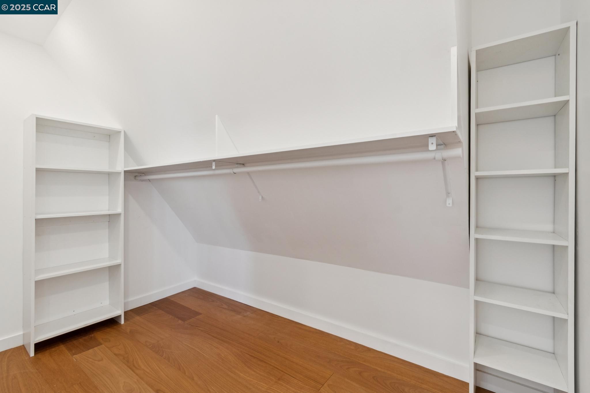 Detail Gallery Image 37 of 53 For 4250 Terrace St, Oakland,  CA 94611 - 4 Beds | 3 Baths