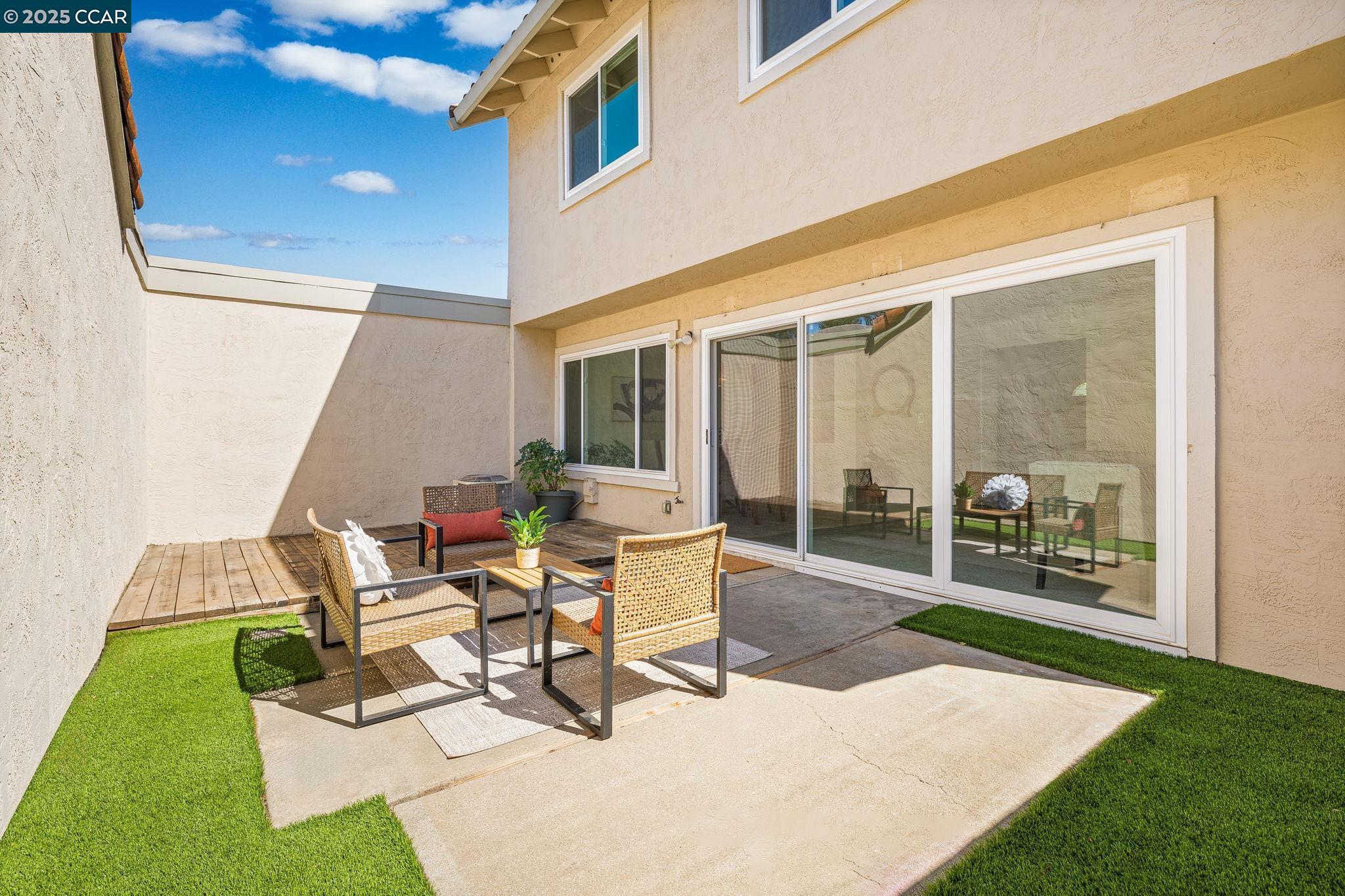 Detail Gallery Image 16 of 21 For 14 Mt Wilson Way, Clayton,  CA 94517 - 3 Beds | 2/1 Baths