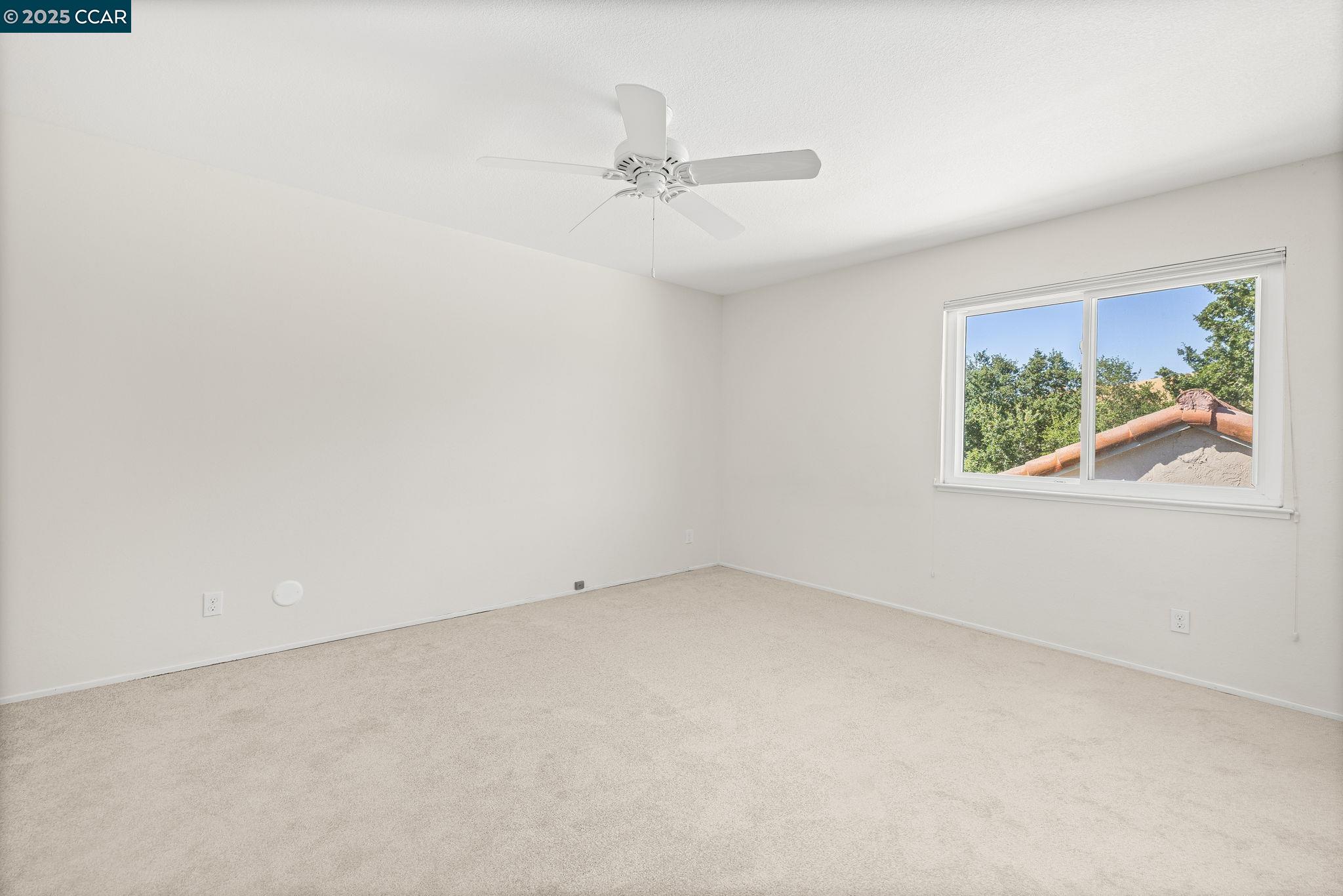 Detail Gallery Image 10 of 21 For 14 Mt Wilson Way, Clayton,  CA 94517 - 3 Beds | 2/1 Baths