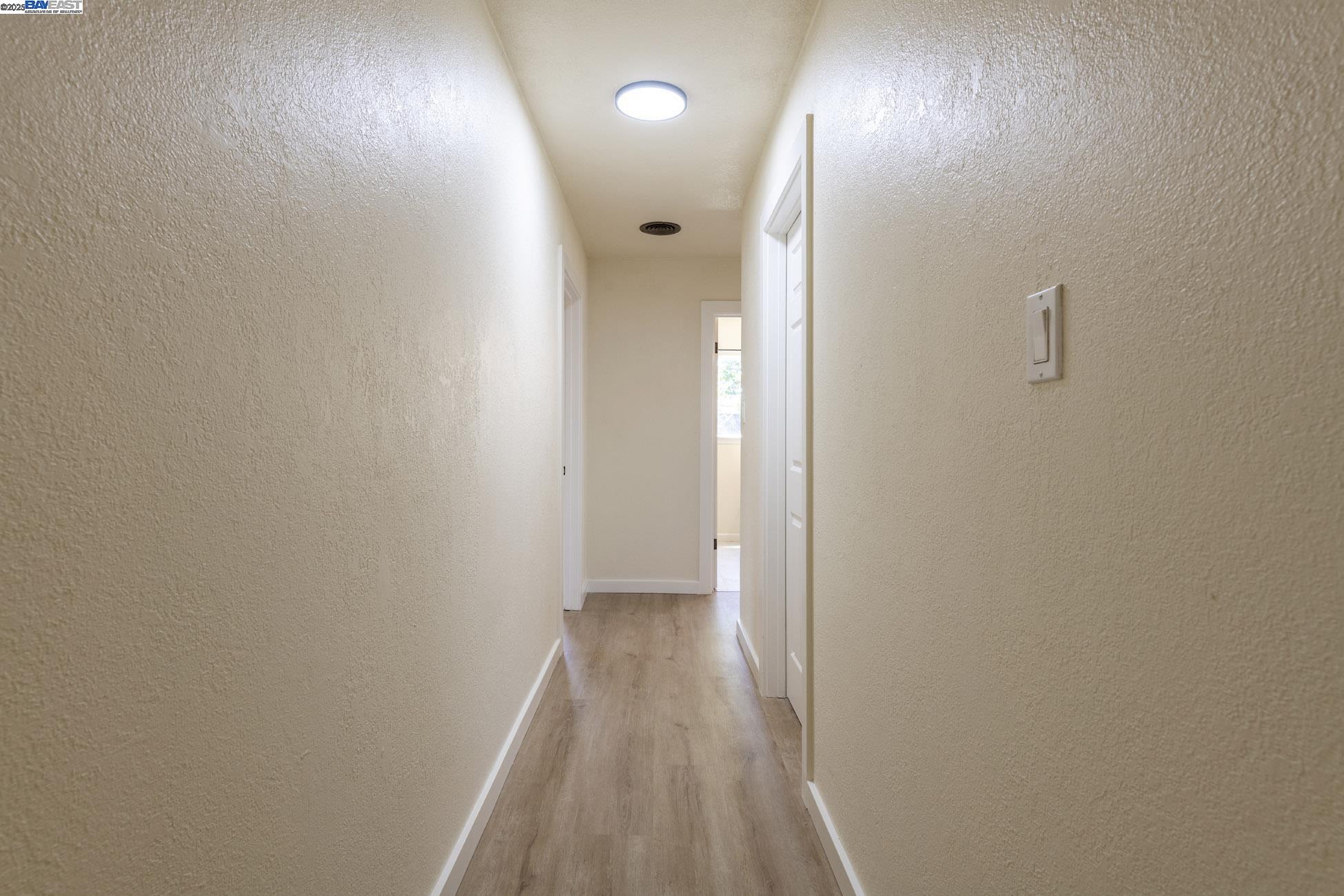 Detail Gallery Image 14 of 32 For 2430 Garvin Ave, Richmond,  CA 94804 - 3 Beds | 1/1 Baths