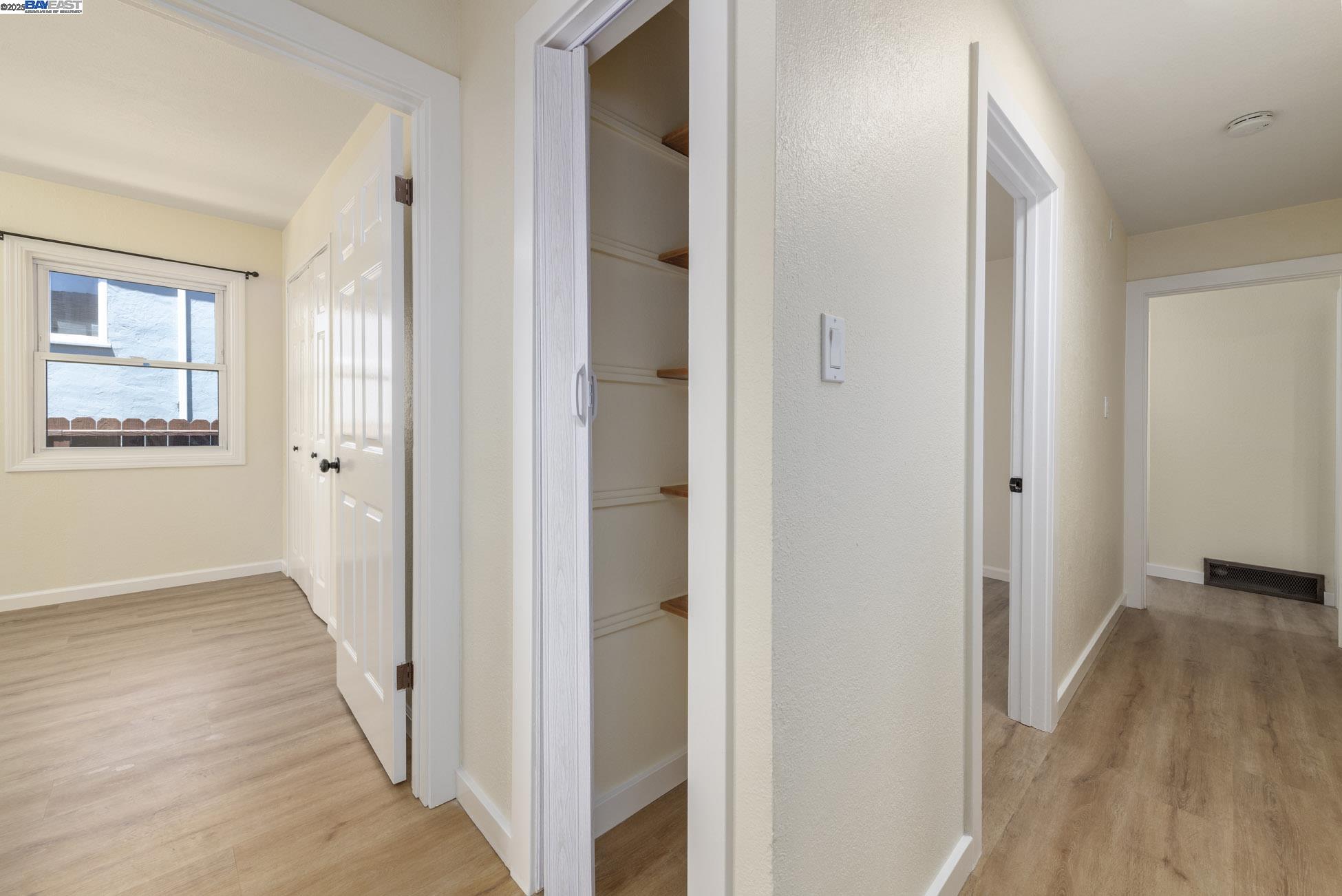 Detail Gallery Image 15 of 32 For 2430 Garvin Ave, Richmond,  CA 94804 - 3 Beds | 1/1 Baths