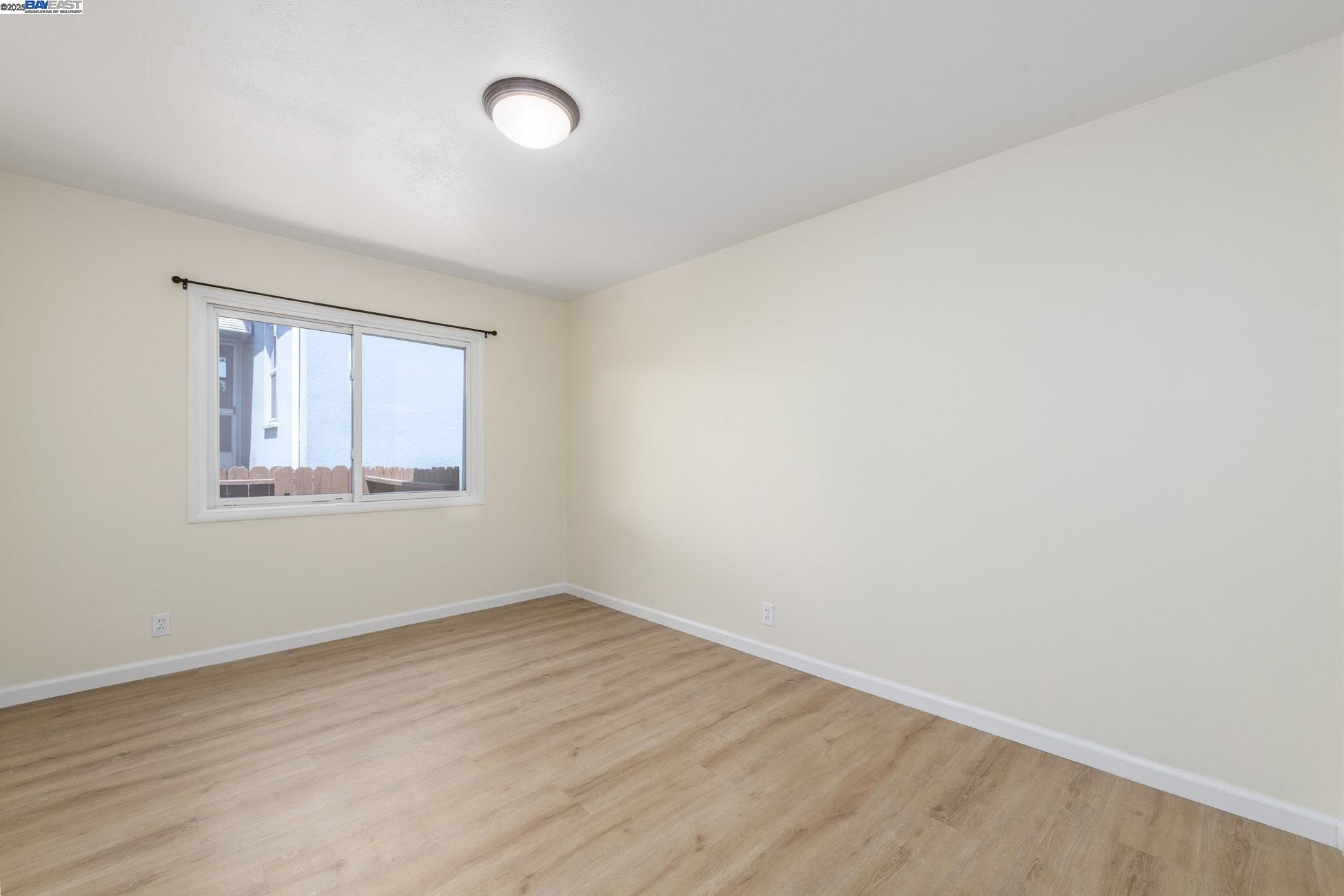 Detail Gallery Image 19 of 32 For 2430 Garvin Ave, Richmond,  CA 94804 - 3 Beds | 1/1 Baths