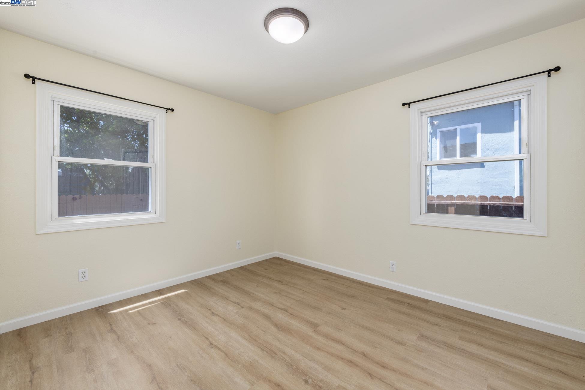Detail Gallery Image 23 of 32 For 2430 Garvin Ave, Richmond,  CA 94804 - 3 Beds | 1/1 Baths