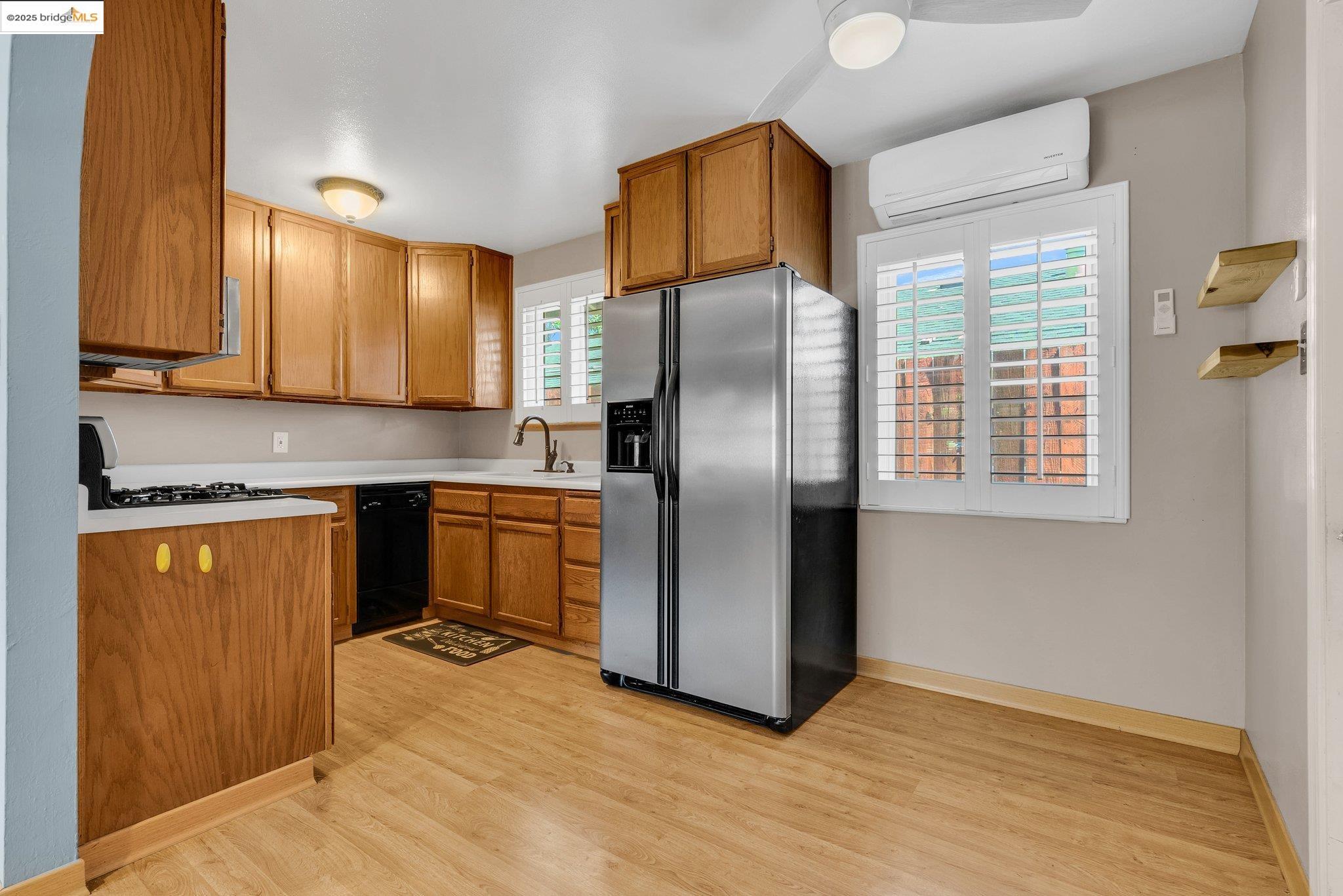 Detail Gallery Image 24 of 28 For 860 W. 17th St., Pittsburg,  CA 94565-3715 - 3 Beds | 1 Baths