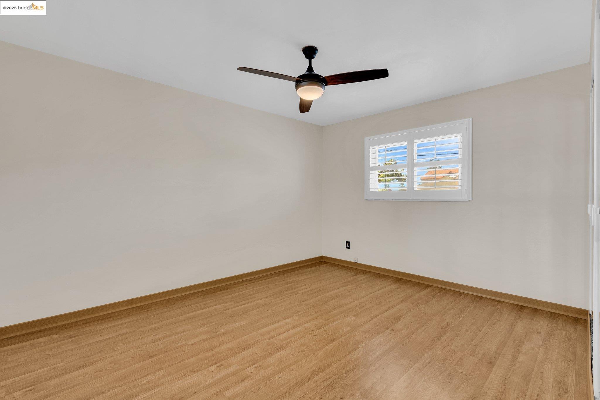 Detail Gallery Image 28 of 28 For 860 W. 17th St., Pittsburg,  CA 94565-3715 - 3 Beds | 1 Baths