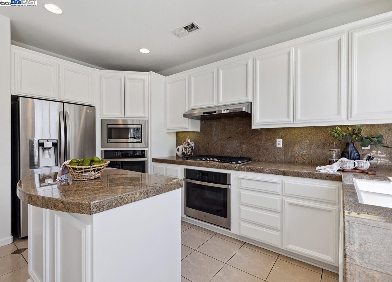 Detail Gallery Image 18 of 41 For 156 Elisha Ln, San Ramon,  CA 94583 - 4 Beds | 3 Baths