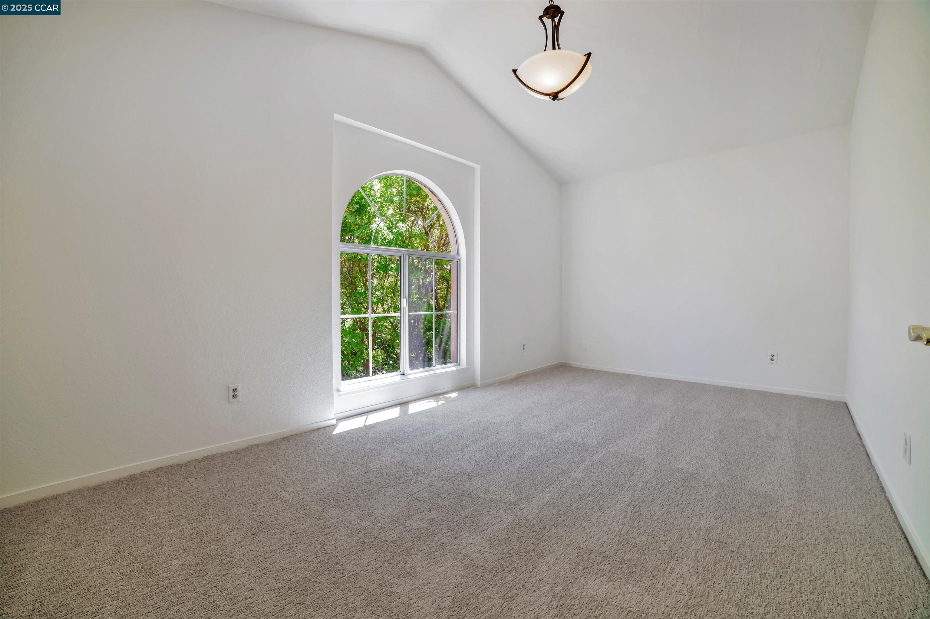 Photo #21: 41104039 Listing: Photo #21