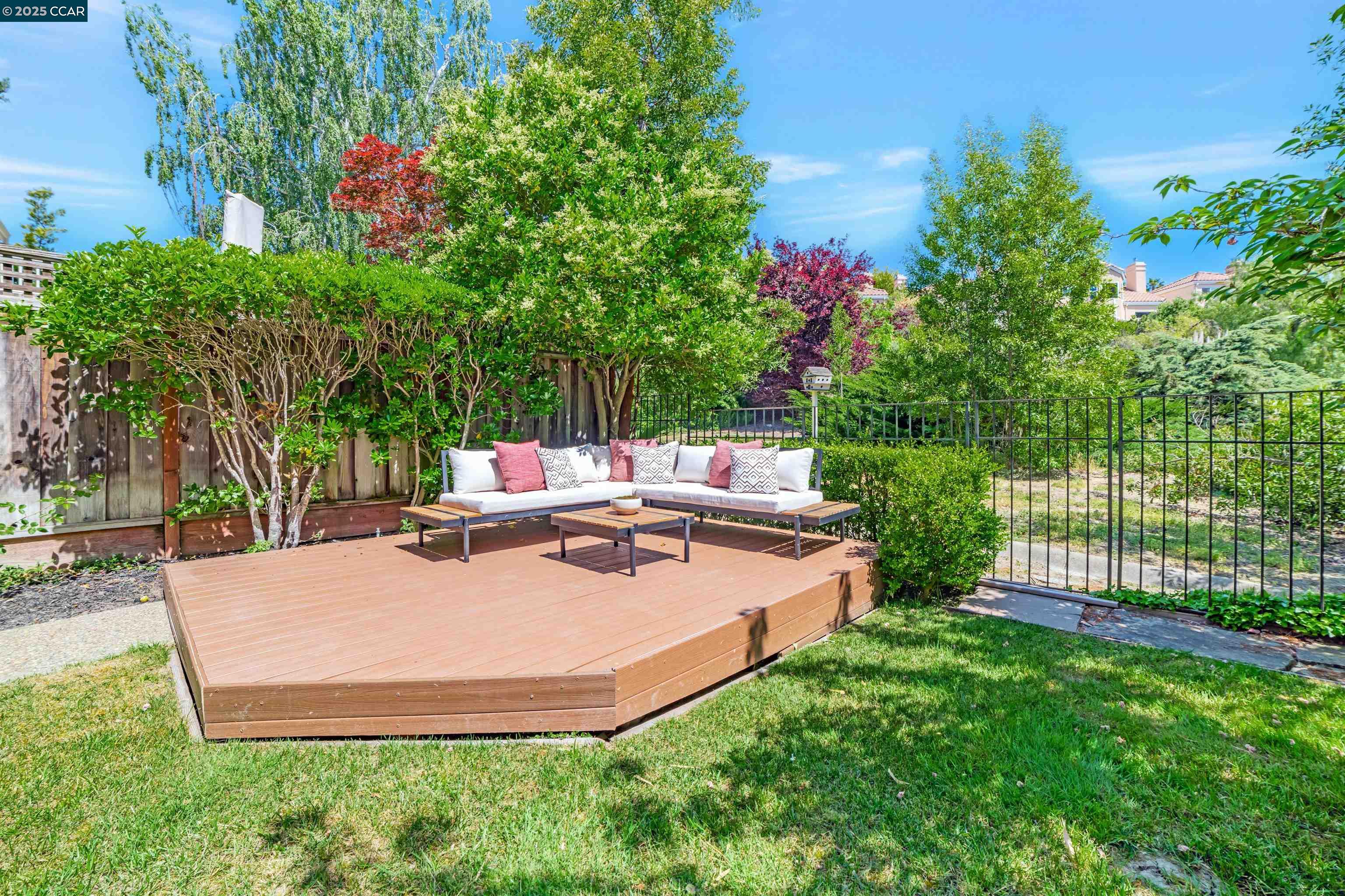 Photo #5: 41104039 Listing 