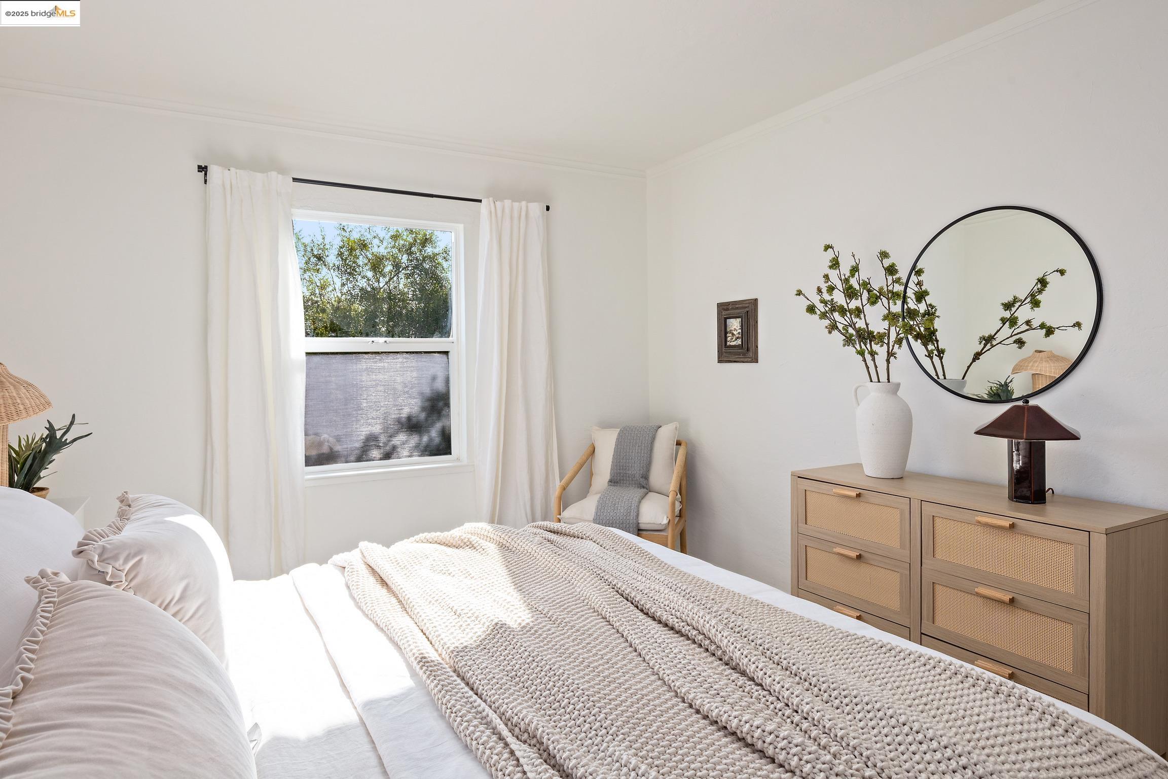 Detail Gallery Image 14 of 27 For 22756 Lorand Way, Hayward,  CA 94541 - 2 Beds | 1 Baths