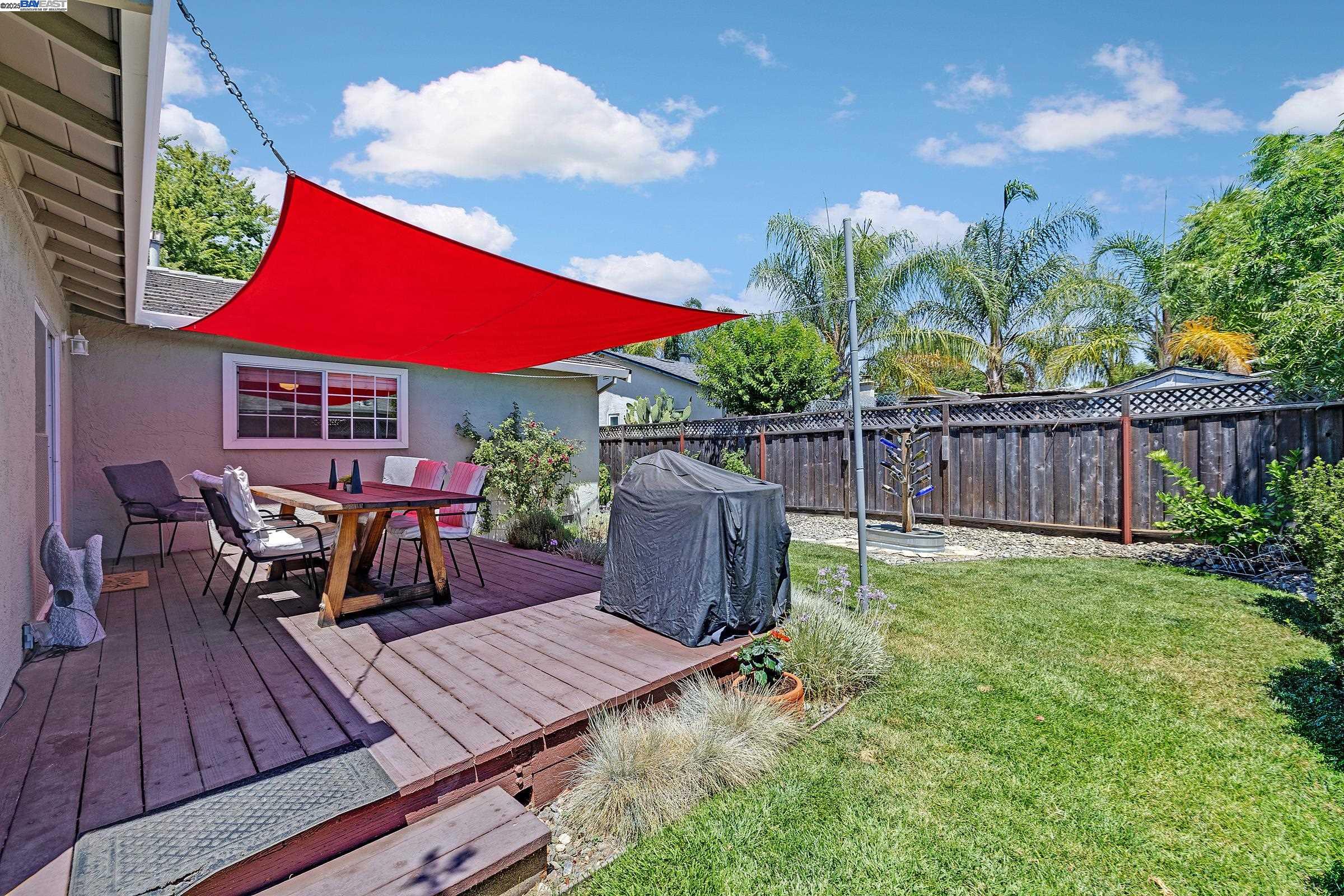 Detail Gallery Image 29 of 38 For 1015 Redondo Way, Livermore,  CA 94550 - 3 Beds | 2 Baths