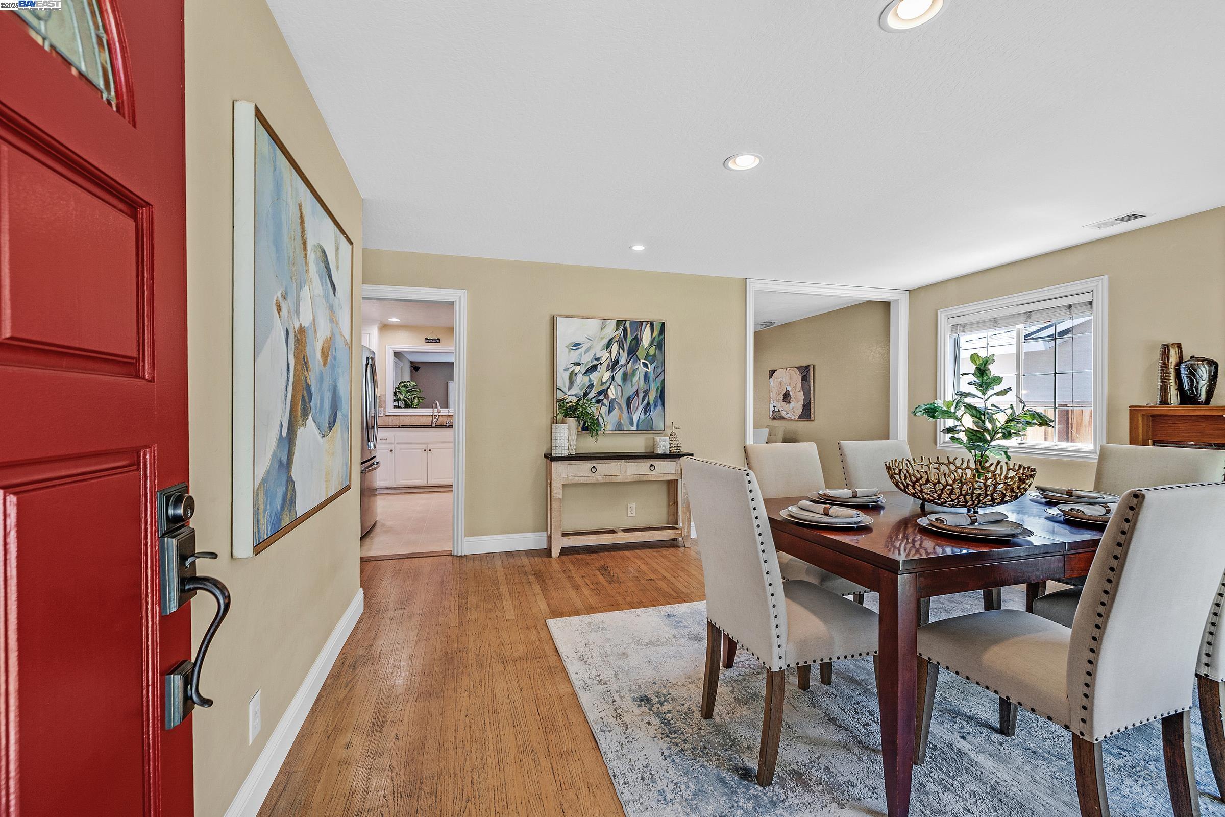 Detail Gallery Image 4 of 38 For 1015 Redondo Way, Livermore,  CA 94550 - 3 Beds | 2 Baths