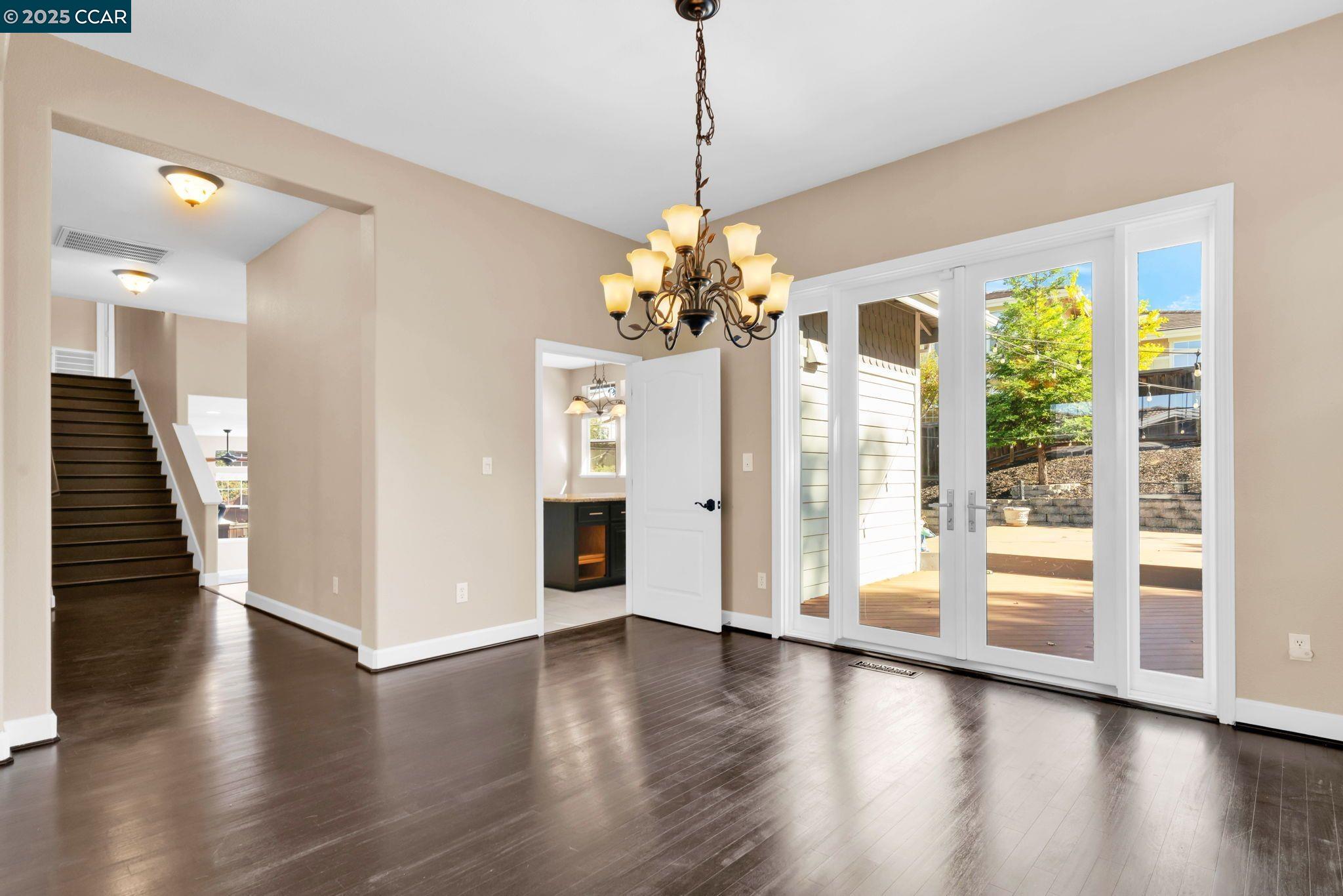 Detail Gallery Image 11 of 57 For 4362 Lynn Dr, Concord,  CA 94518 - 4 Beds | 3 Baths