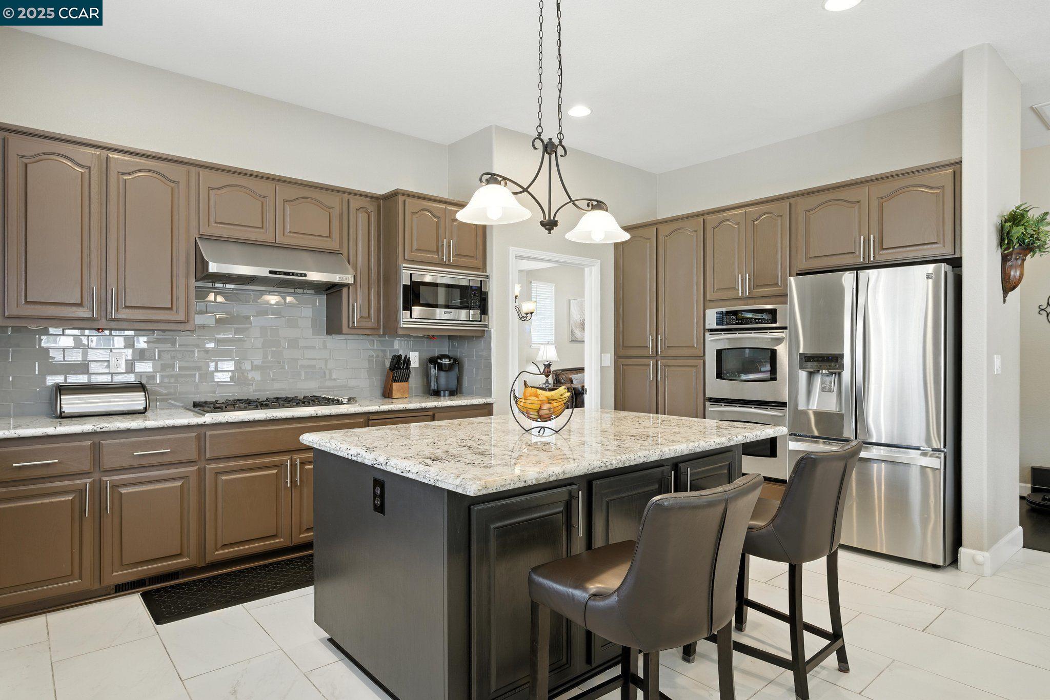 Detail Gallery Image 12 of 51 For 4362 Lynn Dr, Concord,  CA 94518 - 4 Beds | 3 Baths