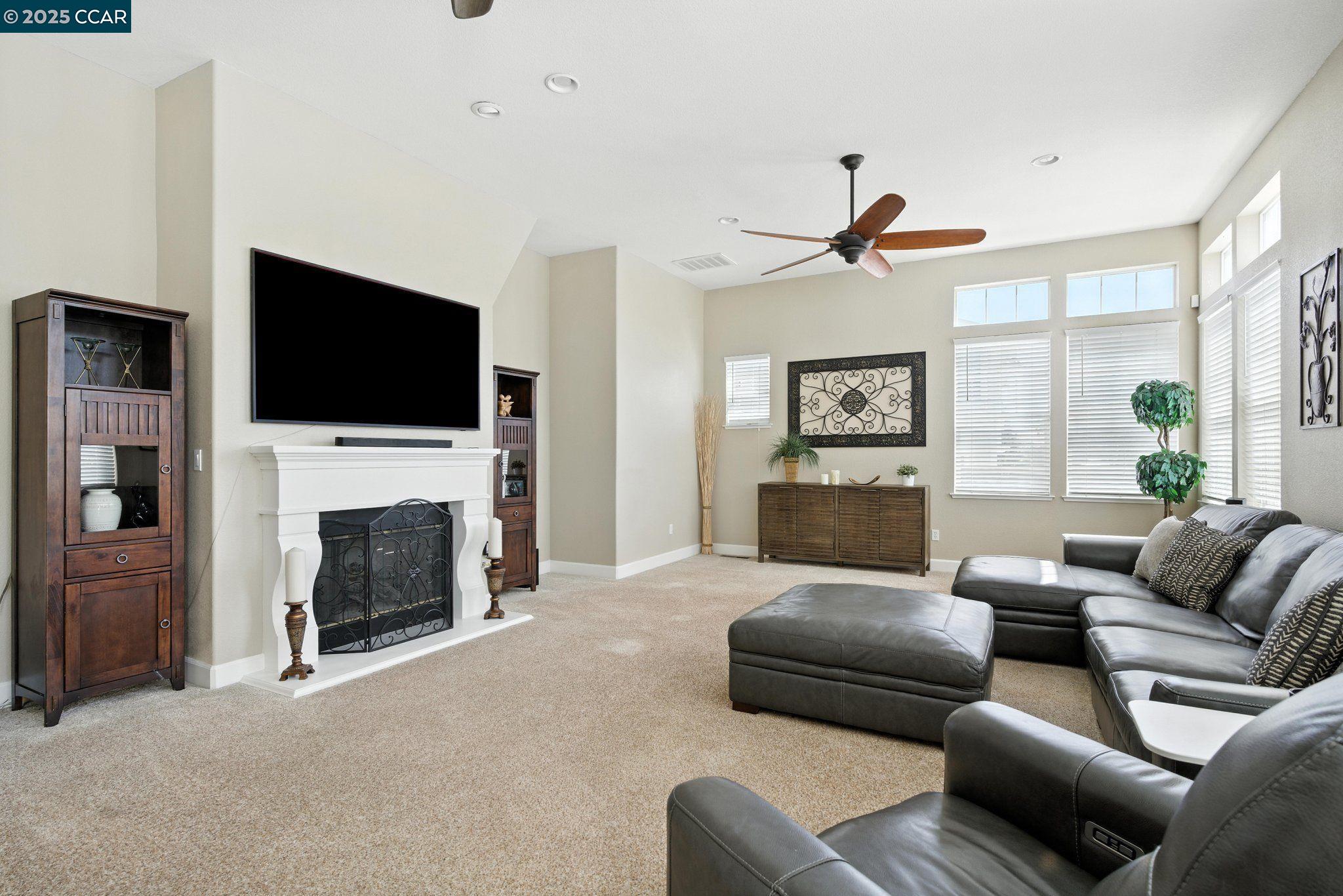 Detail Gallery Image 15 of 51 For 4362 Lynn Dr, Concord,  CA 94518 - 4 Beds | 3 Baths