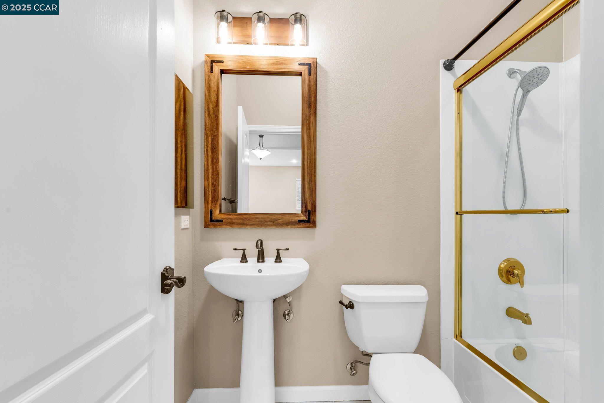 Detail Gallery Image 27 of 57 For 4362 Lynn Dr, Concord,  CA 94518 - 4 Beds | 3 Baths