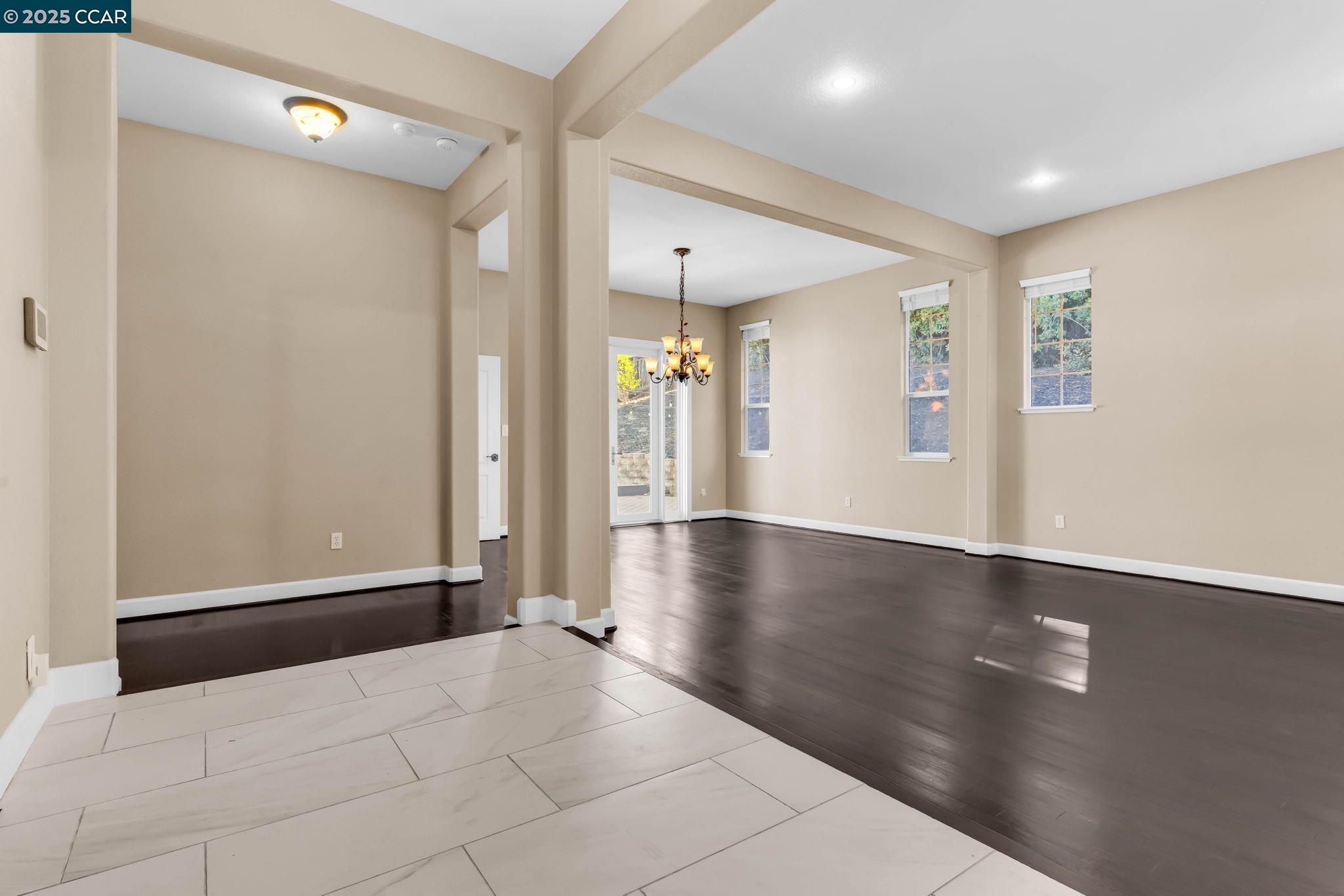 Detail Gallery Image 4 of 57 For 4362 Lynn Dr, Concord,  CA 94518 - 4 Beds | 3 Baths