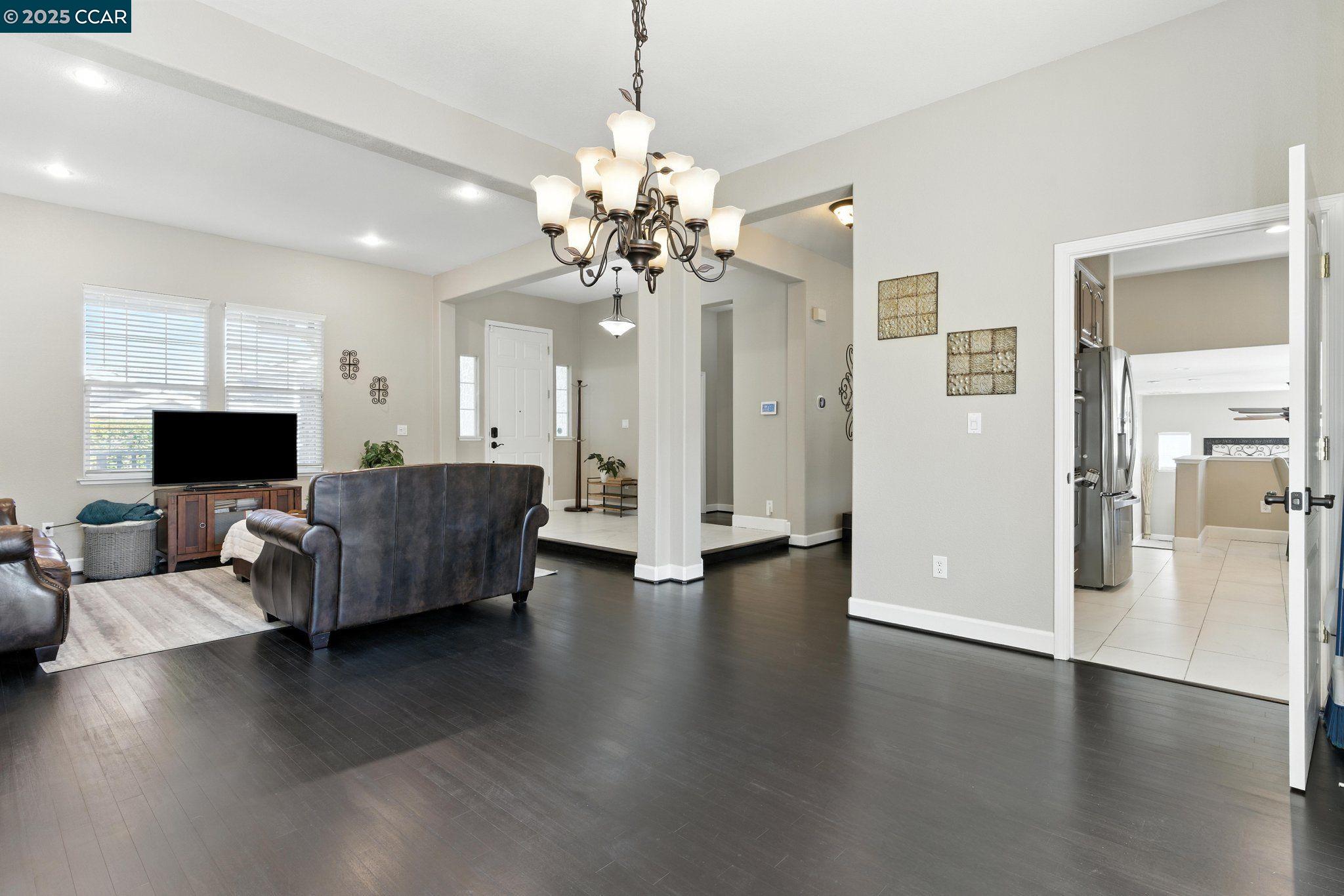 Detail Gallery Image 10 of 51 For 4362 Lynn Dr, Concord,  CA 94518 - 4 Beds | 3 Baths