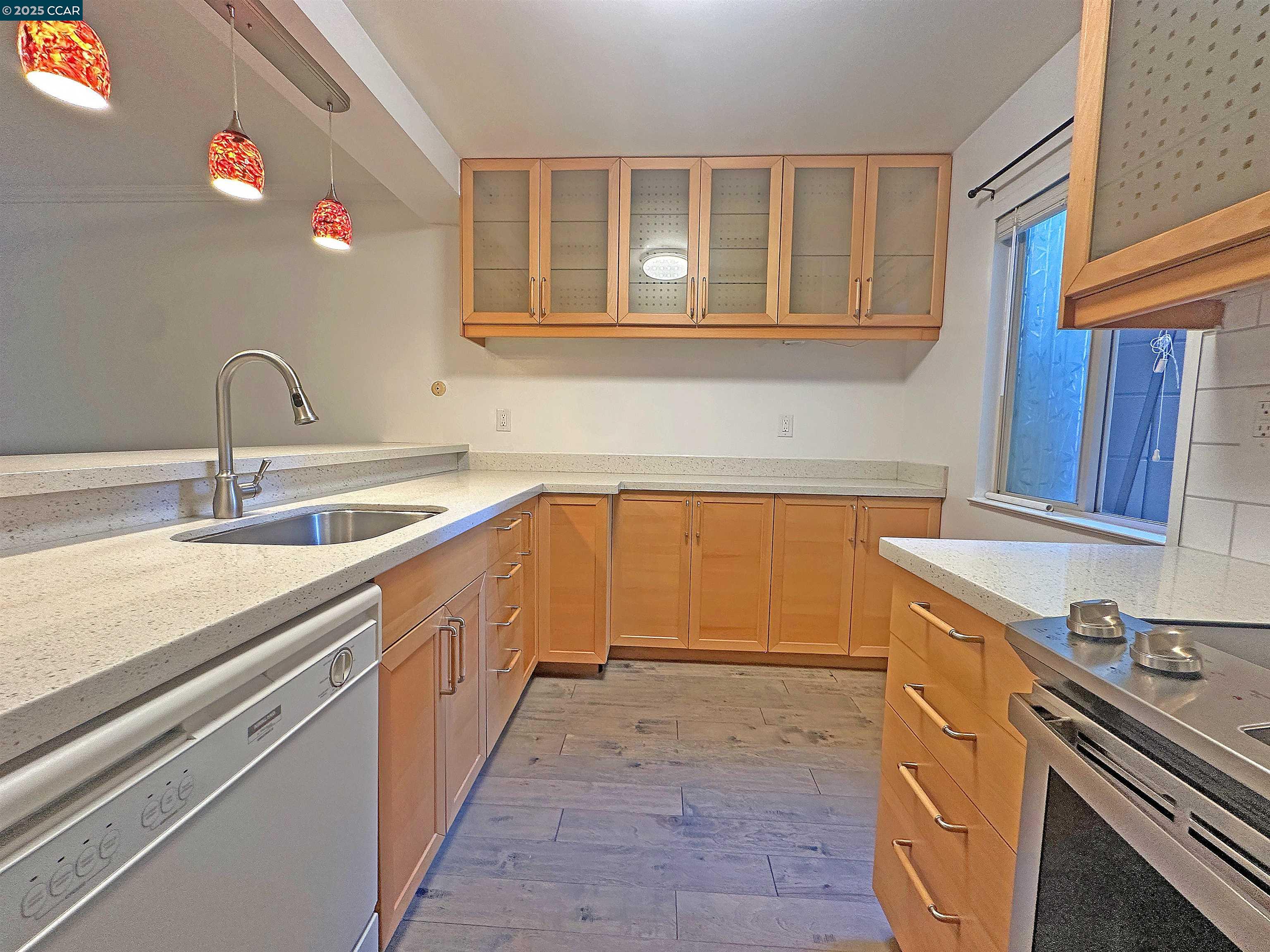 Photo #11: 41104050 Listing: Photo #11