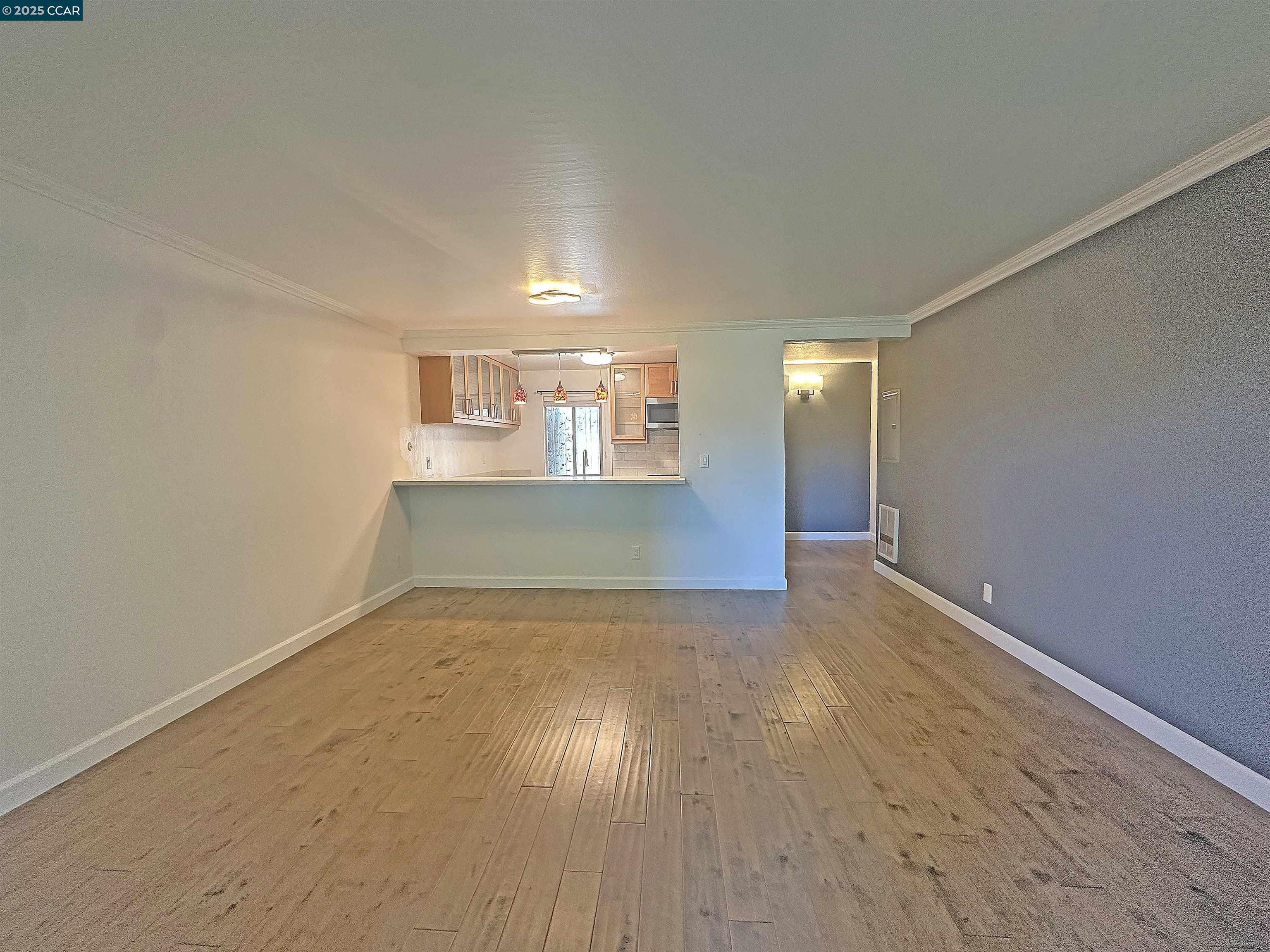 Photo #7: 41104050 Listing: Photo #7