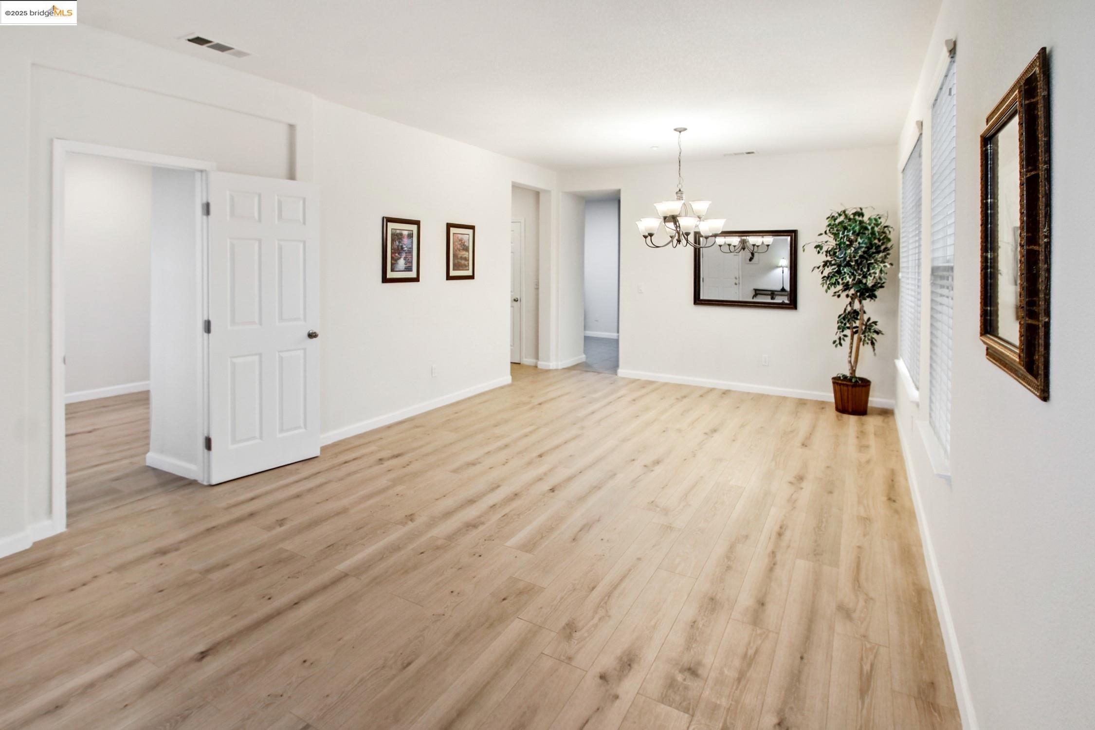 Detail Gallery Image 4 of 57 For 2729 Cathedral Circle, Brentwood,  CA 94513 - 4 Beds | 2 Baths