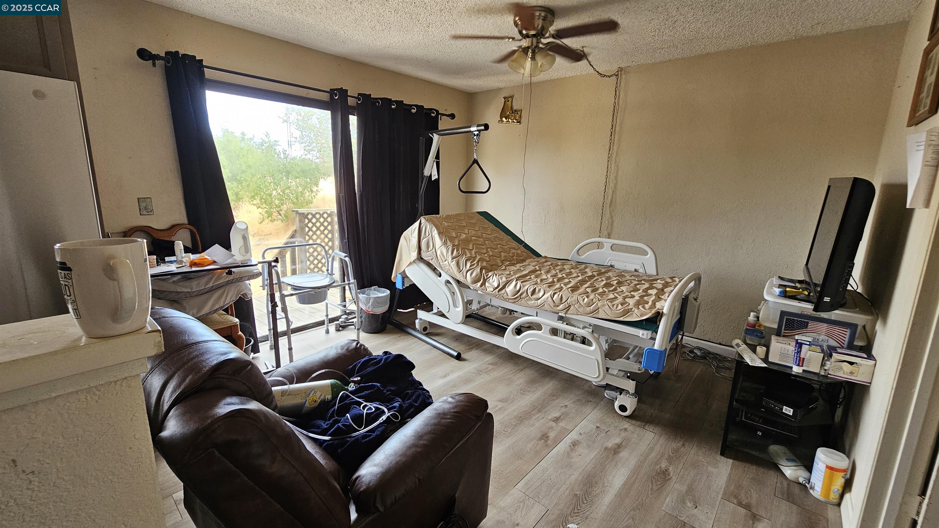 Detail Gallery Image 15 of 24 For 80 Mims Ave, Bay Point,  CA 94565-3233 - 4 Beds | 2/1 Baths
