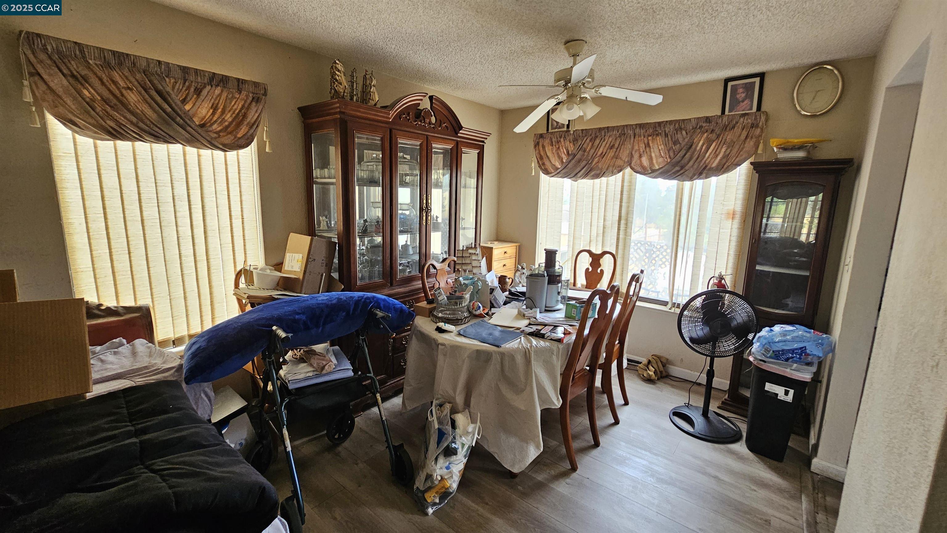Detail Gallery Image 7 of 24 For 80 Mims Ave, Bay Point,  CA 94565-3233 - 4 Beds | 2/1 Baths