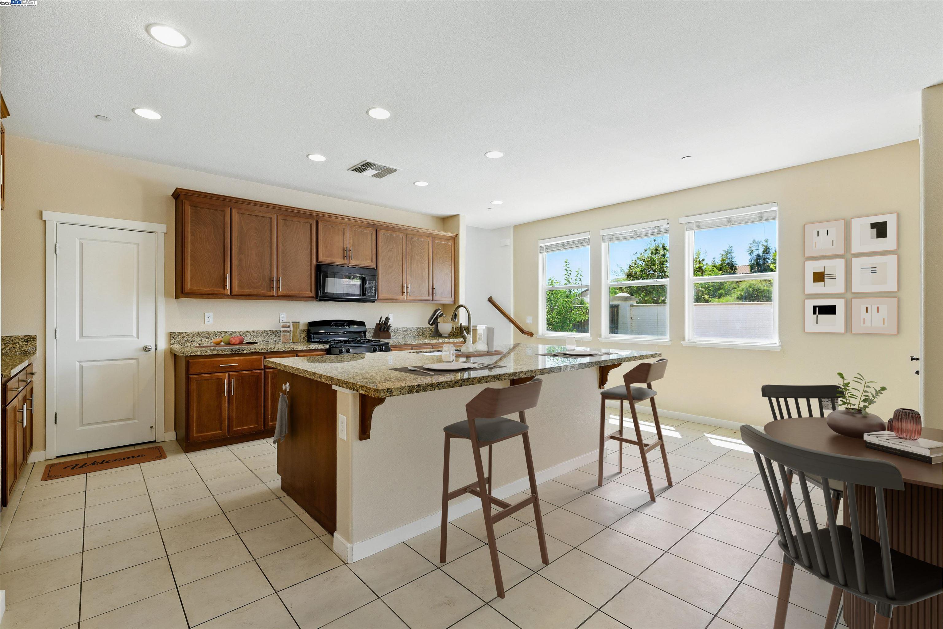 Detail Gallery Image 3 of 60 For 18309 Millbrook Ave, Lathrop,  CA 95330 - 4 Beds | 3 Baths