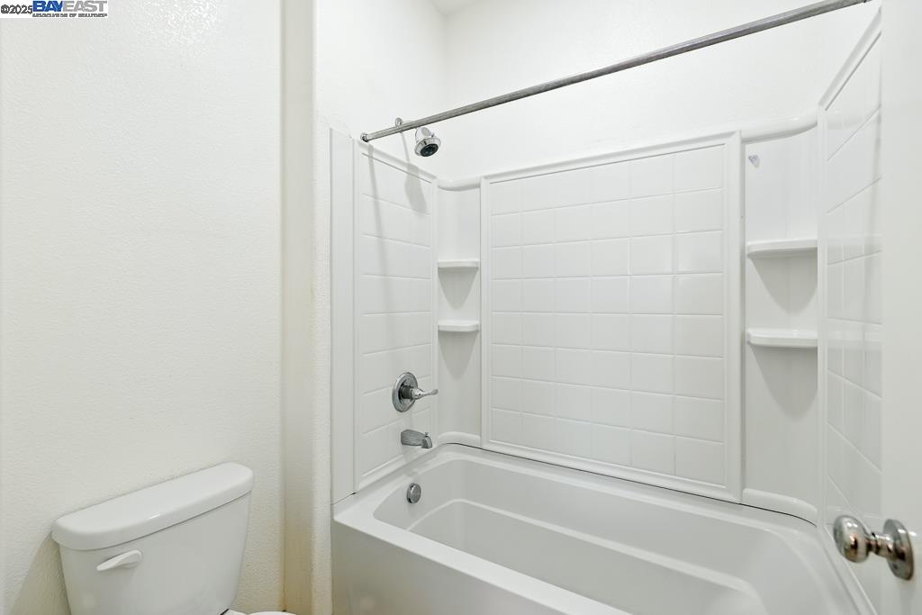 Detail Gallery Image 33 of 60 For 18309 Millbrook Ave, Lathrop,  CA 95330 - 4 Beds | 3 Baths
