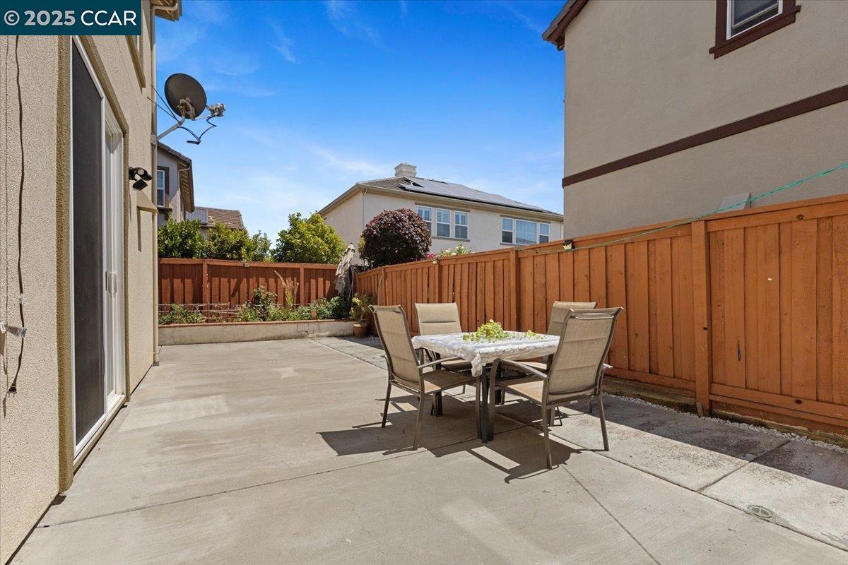 Detail Gallery Image 9 of 12 For 34102 Zaner Way, Union City,  CA 94587 - 3 Beds | 2/1 Baths