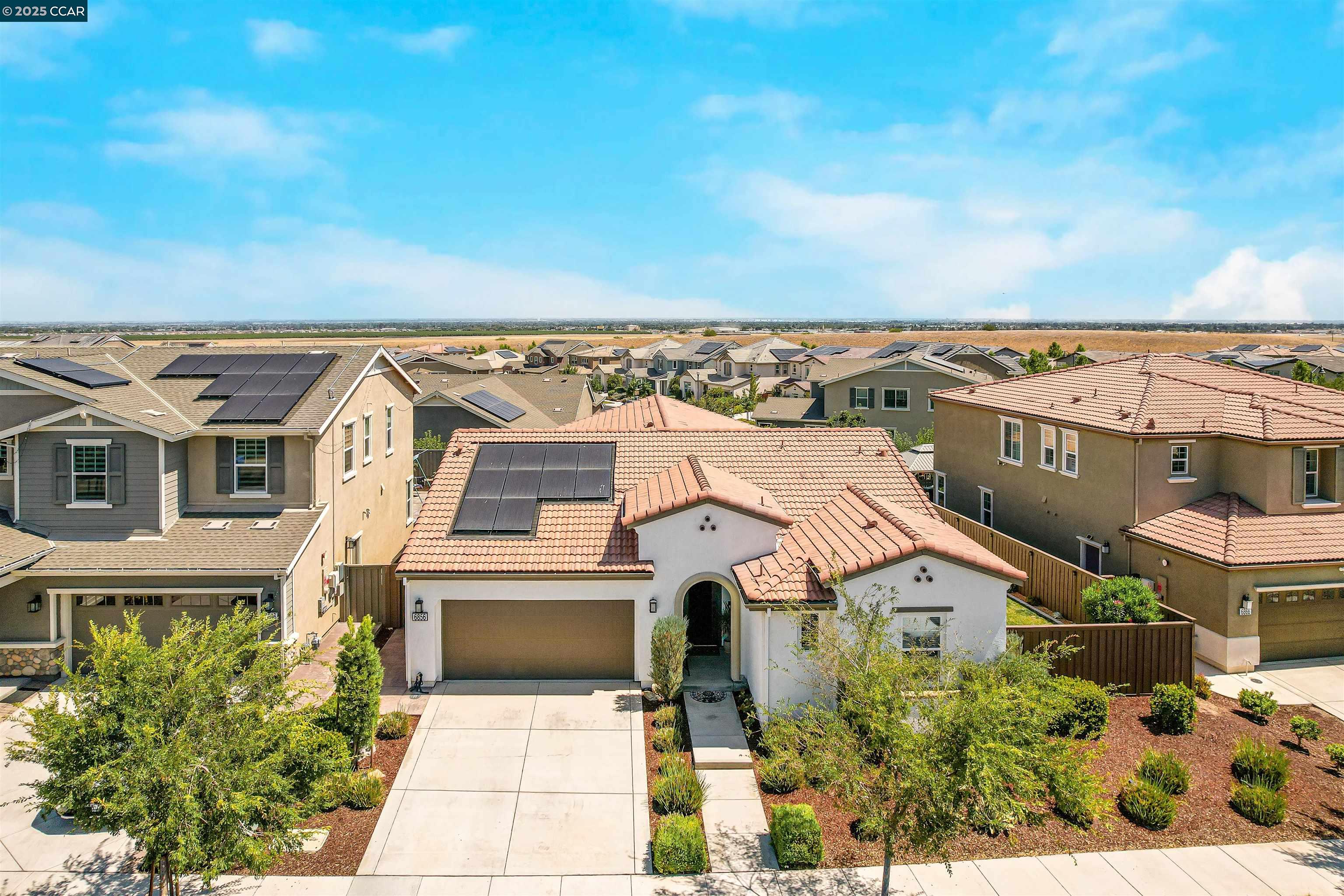 Detail Gallery Image 3 of 60 For 6856 Anton Street, Tracy,  CA 95377-7701 - 4 Beds | 3/1 Baths