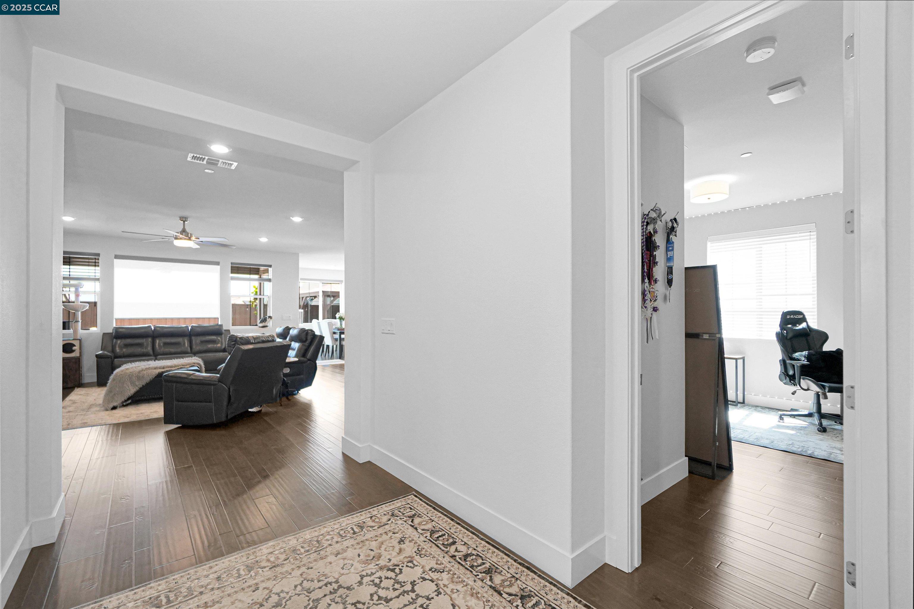 Detail Gallery Image 8 of 60 For 6856 Anton Street, Tracy,  CA 95377-7701 - 4 Beds | 3/1 Baths