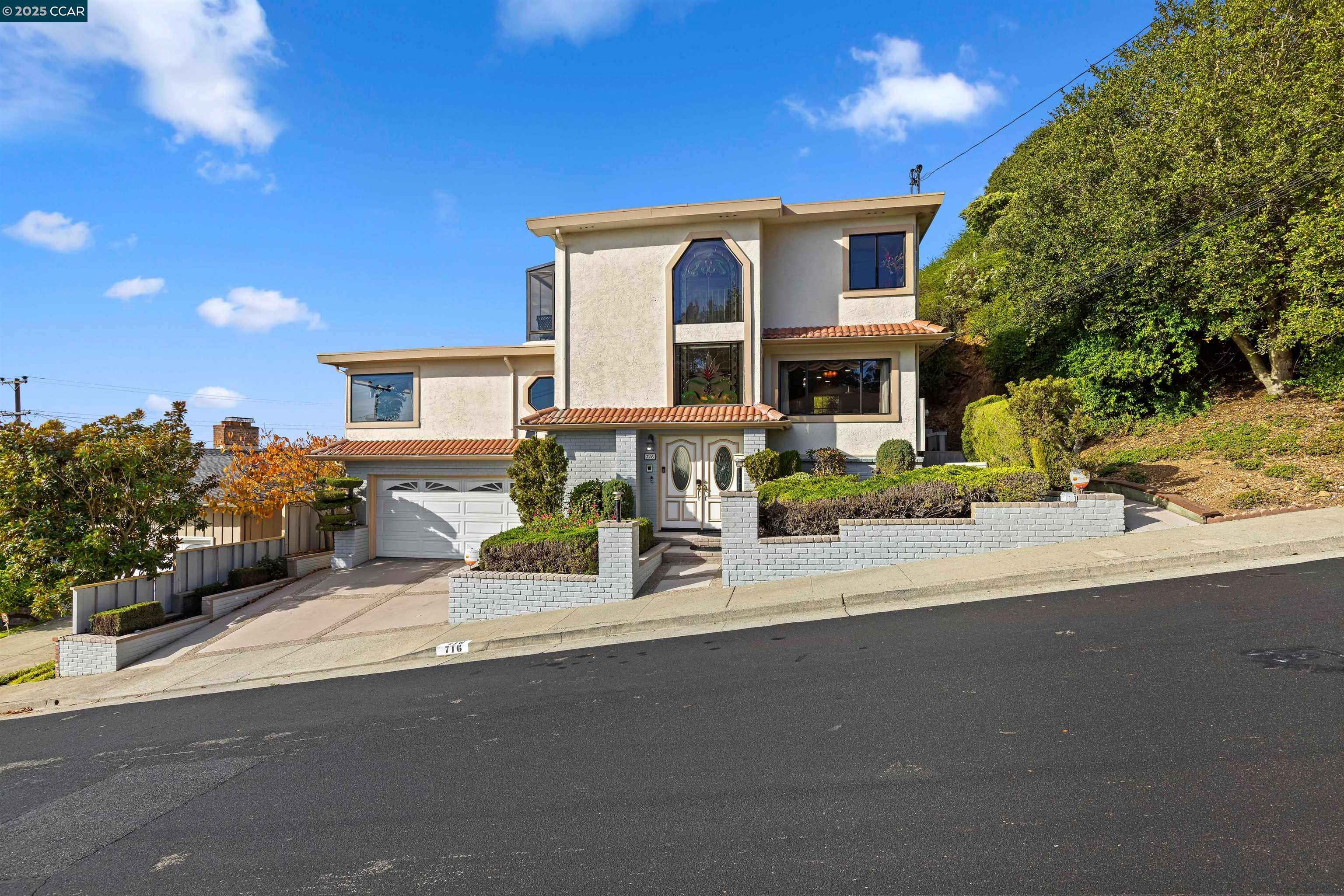 Detail Gallery Image 3 of 49 For 716 Gelston Pl, El Cerrito,  CA 94530 - 4 Beds | 2/2 Baths