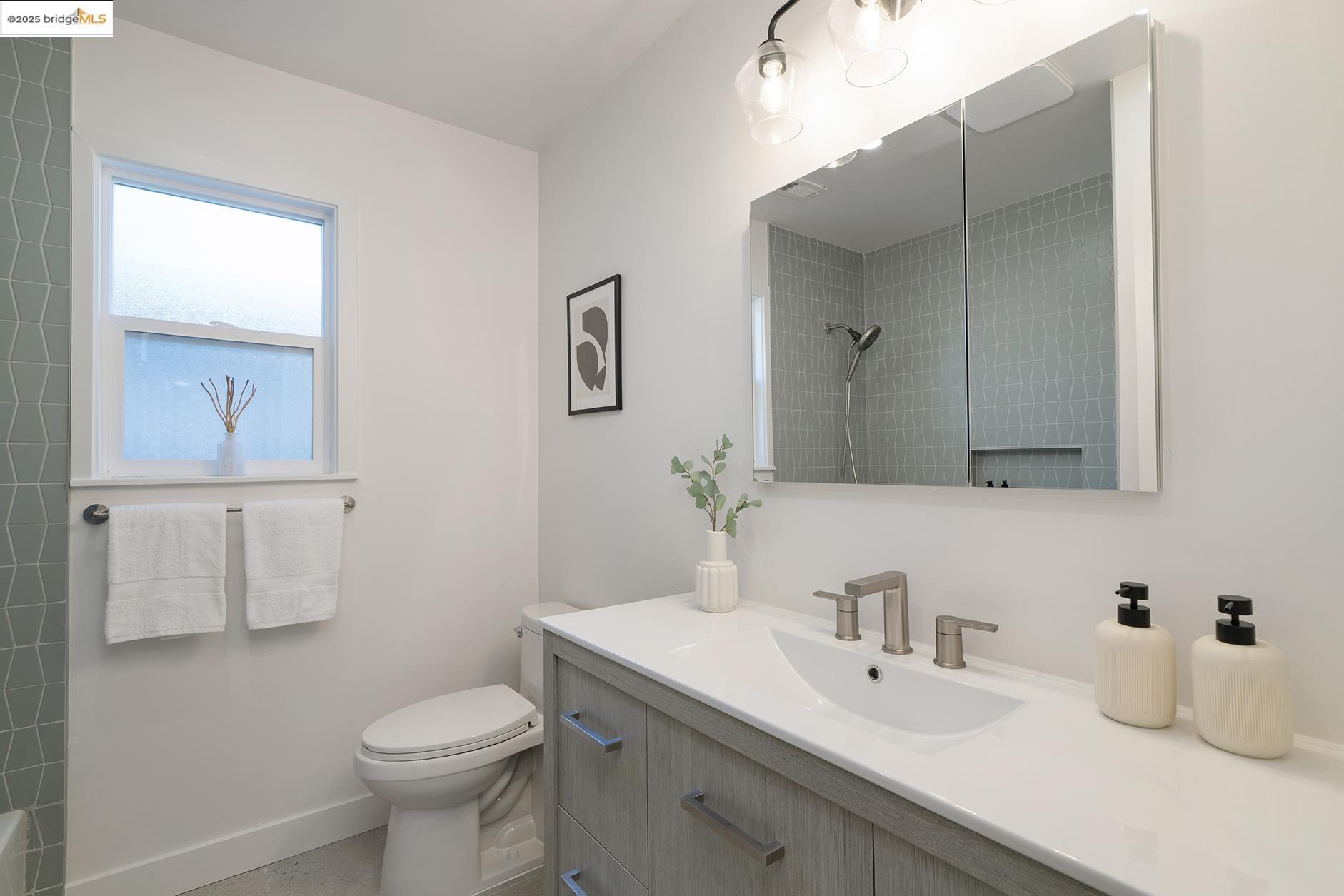 Detail Gallery Image 17 of 29 For 935 W Taylor Street, San Jose,  CA 95126 - 3 Beds | 2 Baths