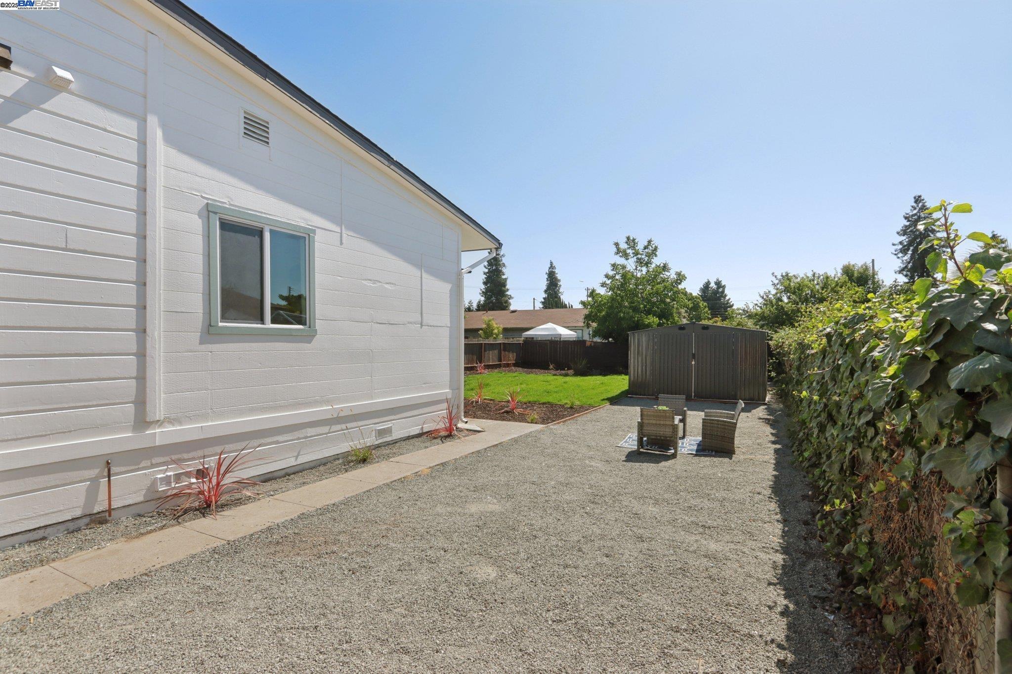 Detail Gallery Image 25 of 32 For 21593 Princeton St, Hayward,  CA 94541 - 3 Beds | 2 Baths