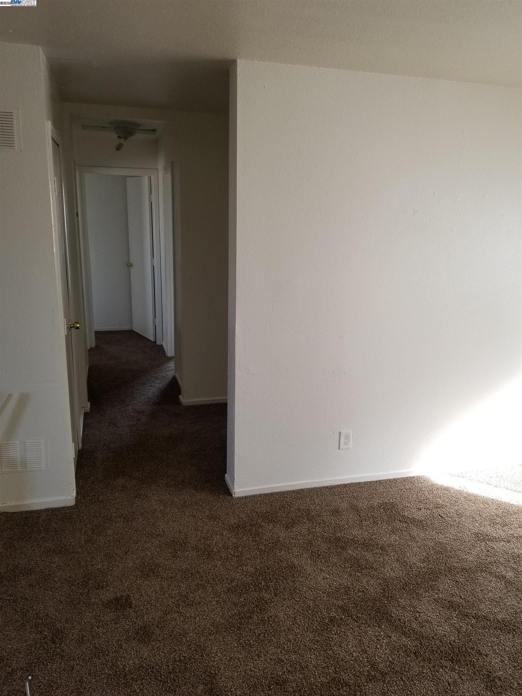 Detail Gallery Image 11 of 36 For 6109 Foothill Blvd, Oakland,  CA 94605 - – Beds | – Baths