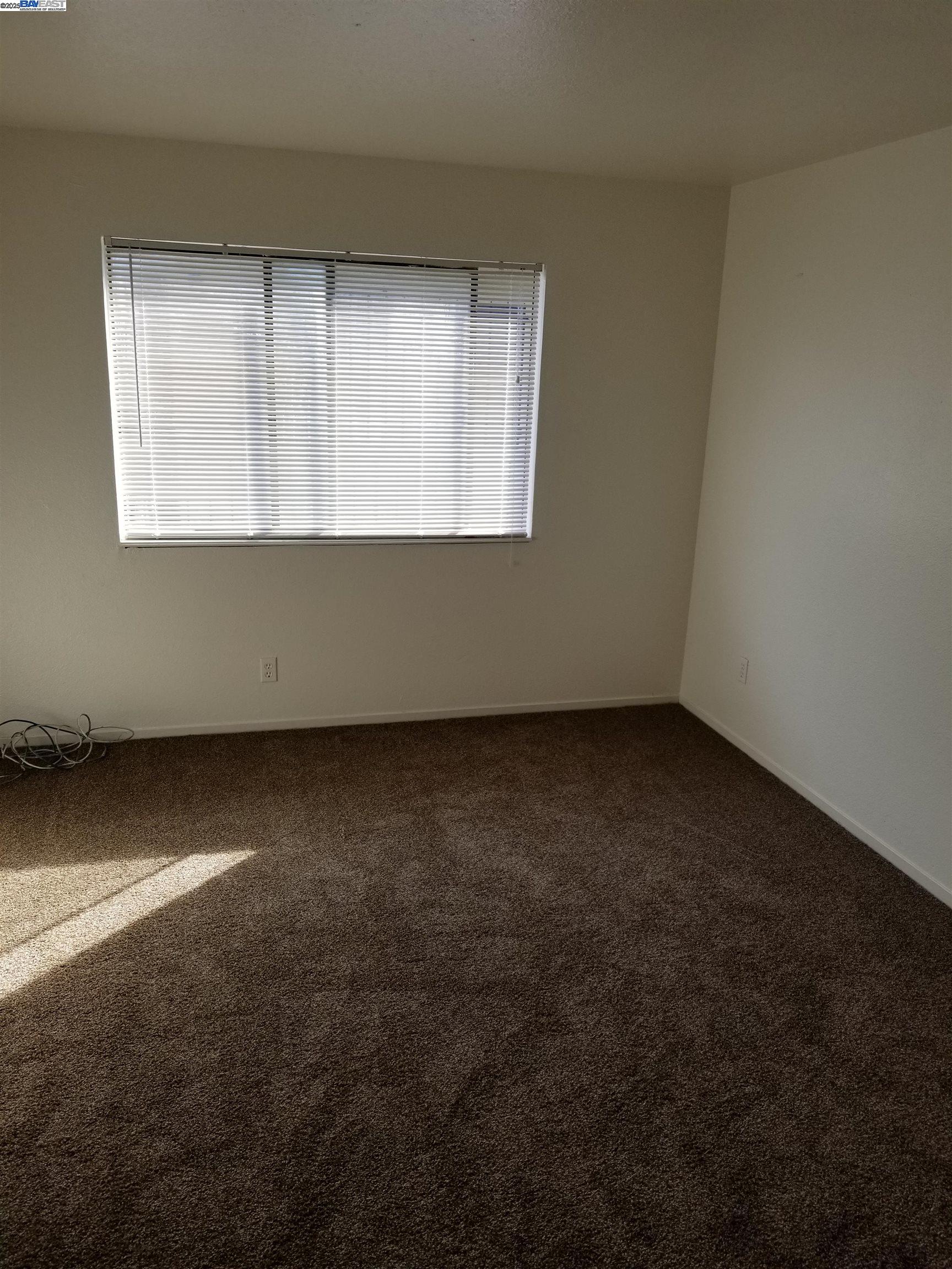 Detail Gallery Image 12 of 36 For 6109 Foothill Blvd, Oakland,  CA 94605 - – Beds | – Baths