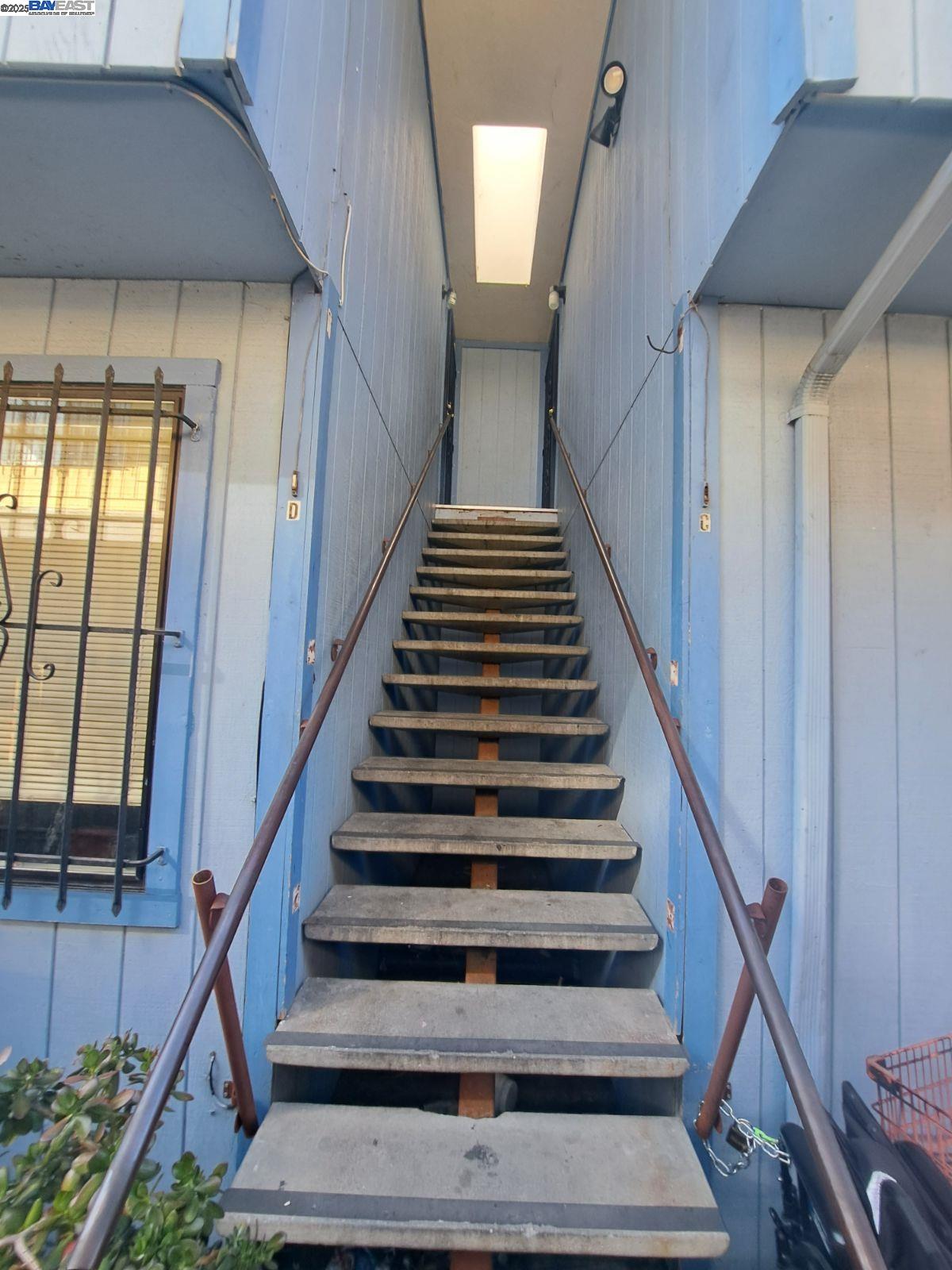 Detail Gallery Image 22 of 36 For 6109 Foothill Blvd, Oakland,  CA 94605 - – Beds | – Baths