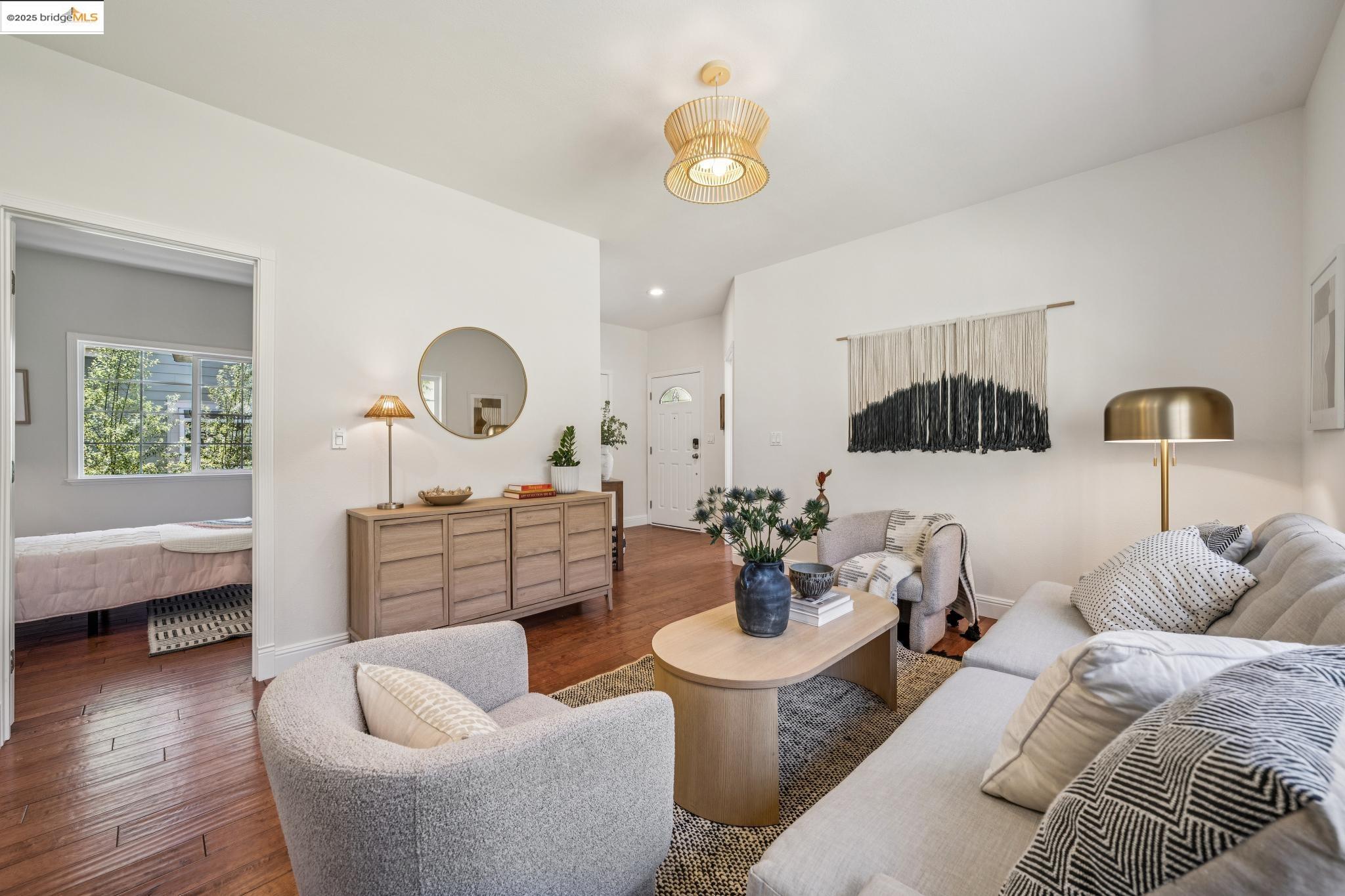 Detail Gallery Image 12 of 59 For 1634 Derby St, Berkeley,  CA 94703 - 3 Beds | 2 Baths