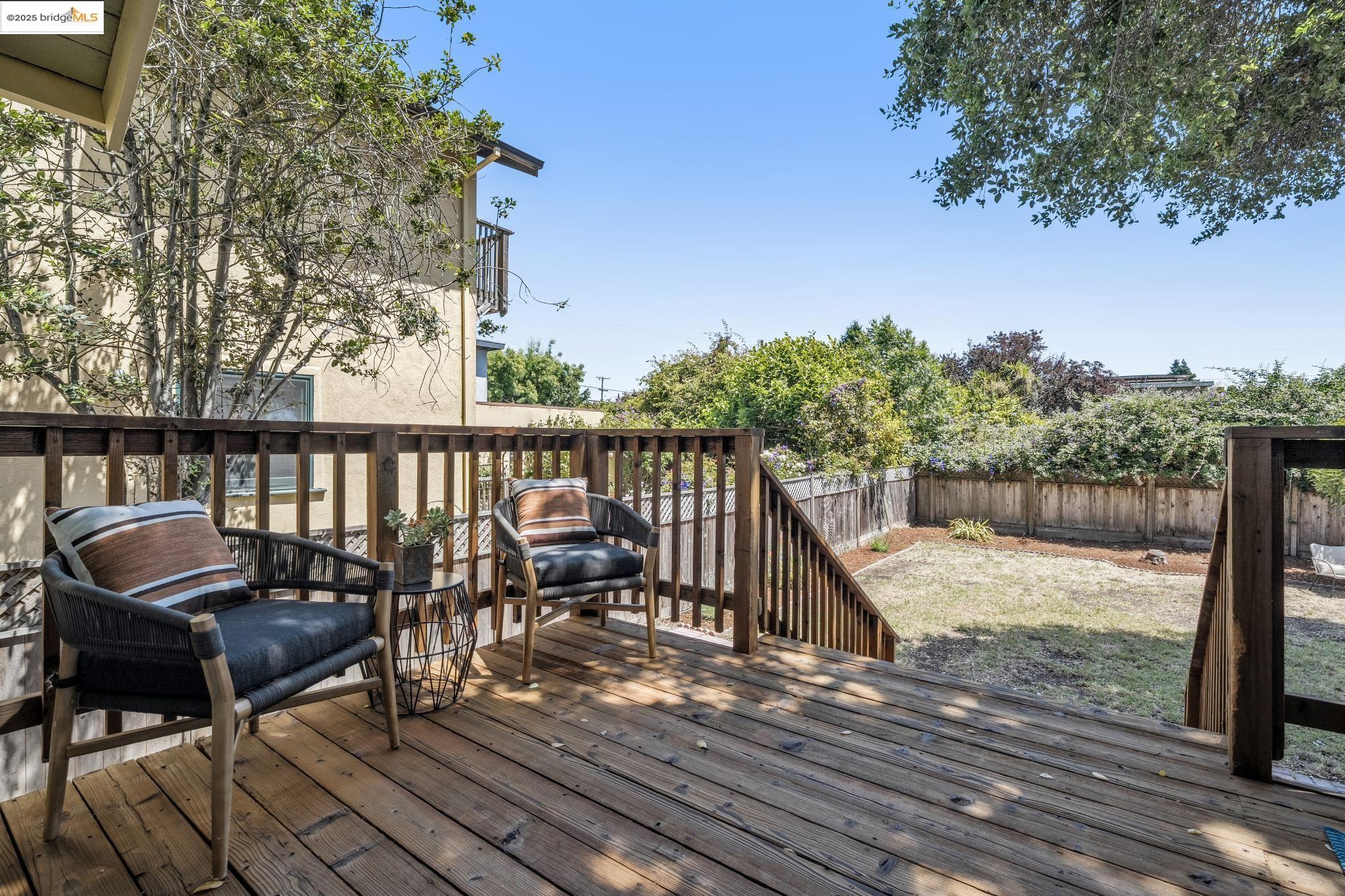 Detail Gallery Image 42 of 59 For 1634 Derby St, Berkeley,  CA 94703 - 3 Beds | 2 Baths