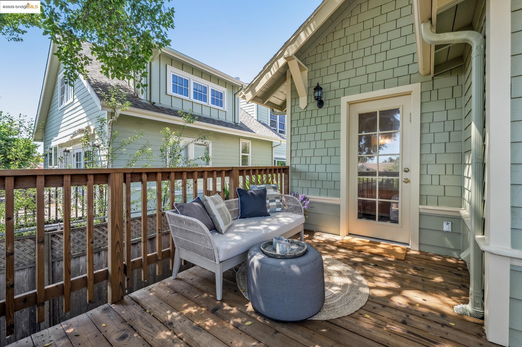 Detail Gallery Image 48 of 59 For 1634 Derby St, Berkeley,  CA 94703 - 3 Beds | 2 Baths