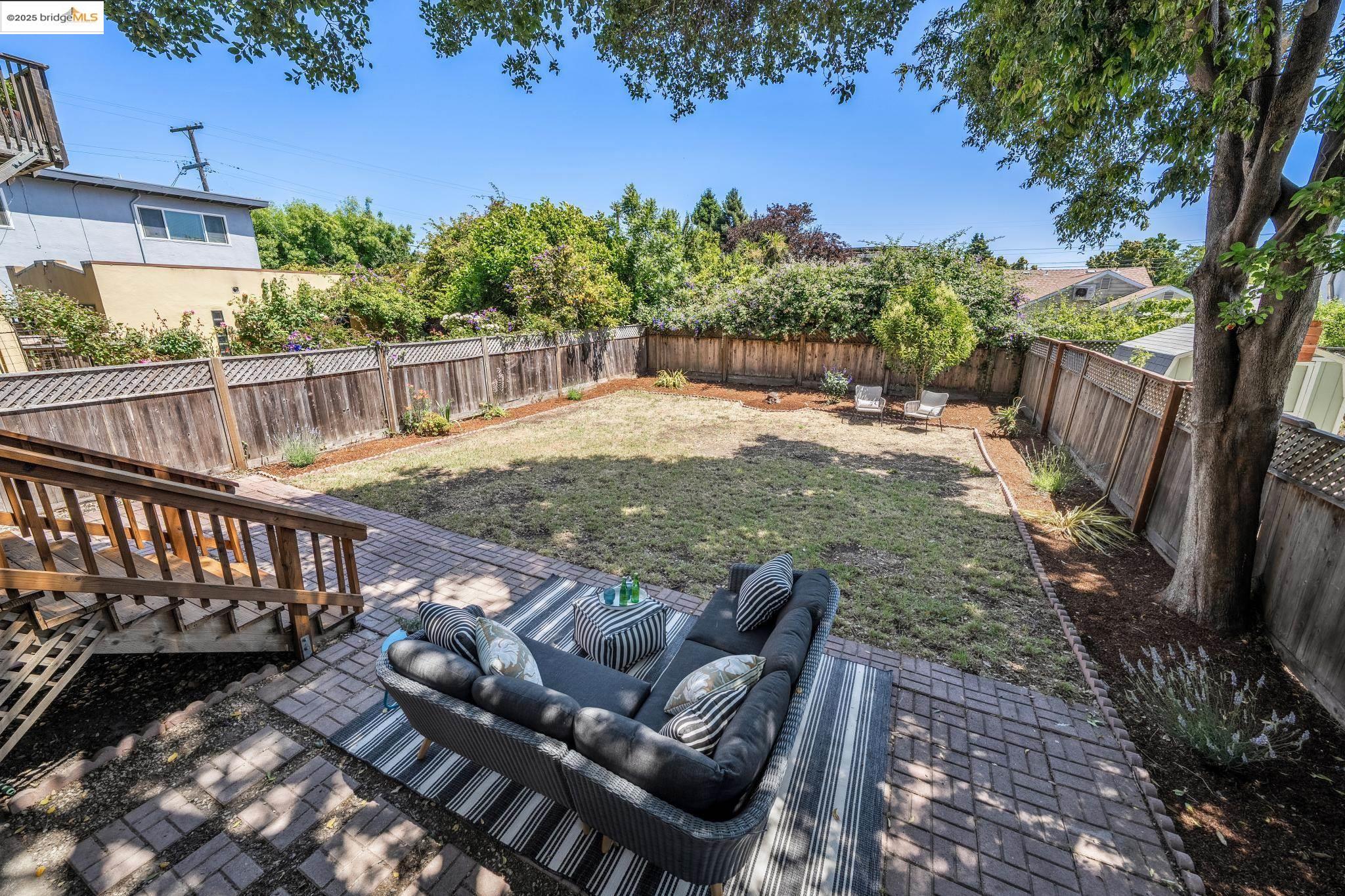 Detail Gallery Image 51 of 59 For 1634 Derby St, Berkeley,  CA 94703 - 3 Beds | 2 Baths
