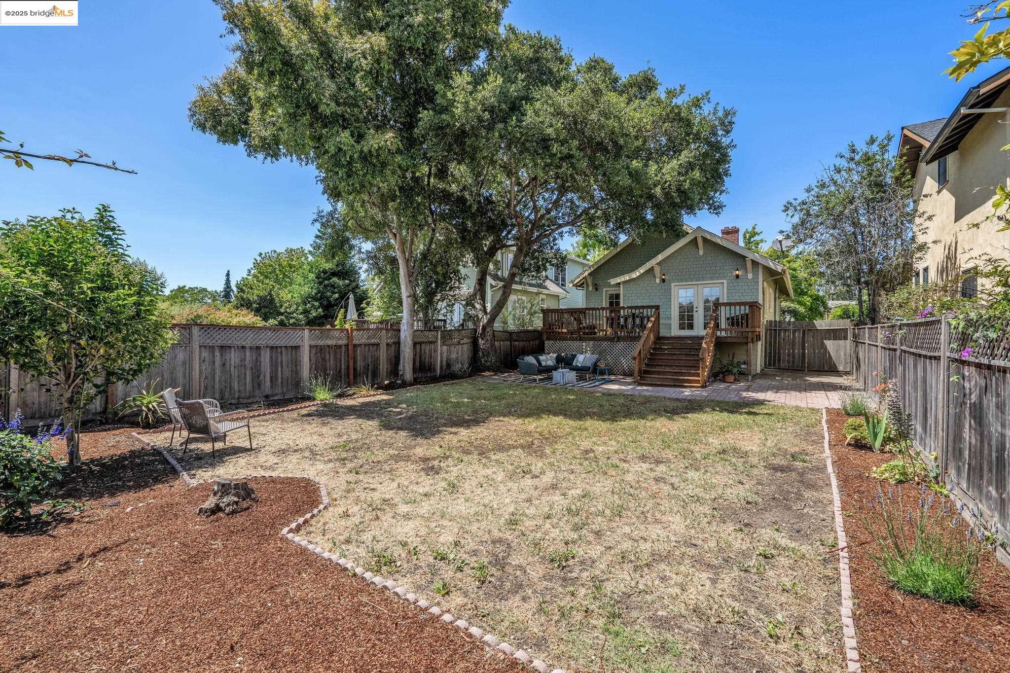 Detail Gallery Image 56 of 59 For 1634 Derby St, Berkeley,  CA 94703 - 3 Beds | 2 Baths