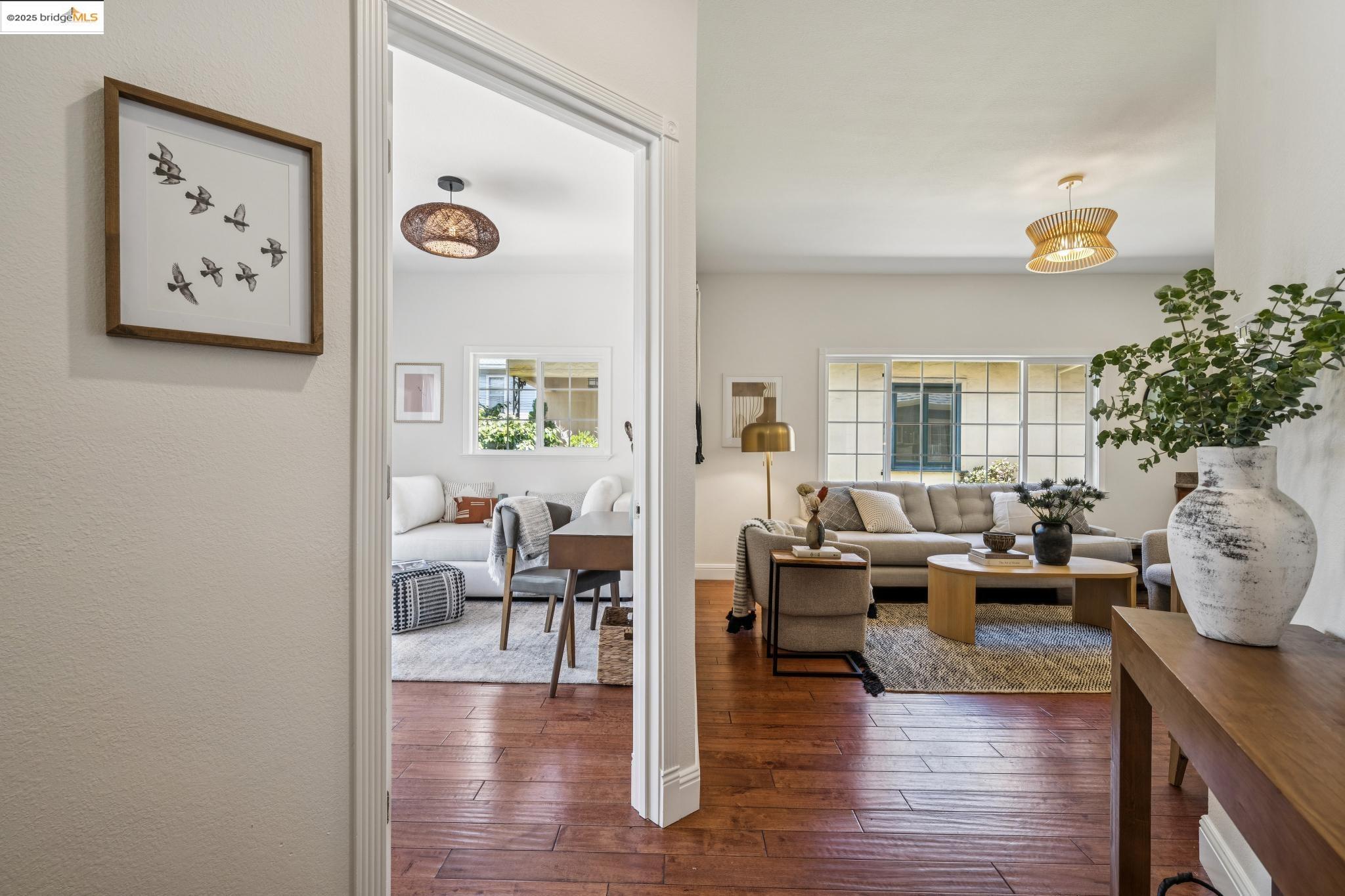 Detail Gallery Image 7 of 59 For 1634 Derby St, Berkeley,  CA 94703 - 3 Beds | 2 Baths